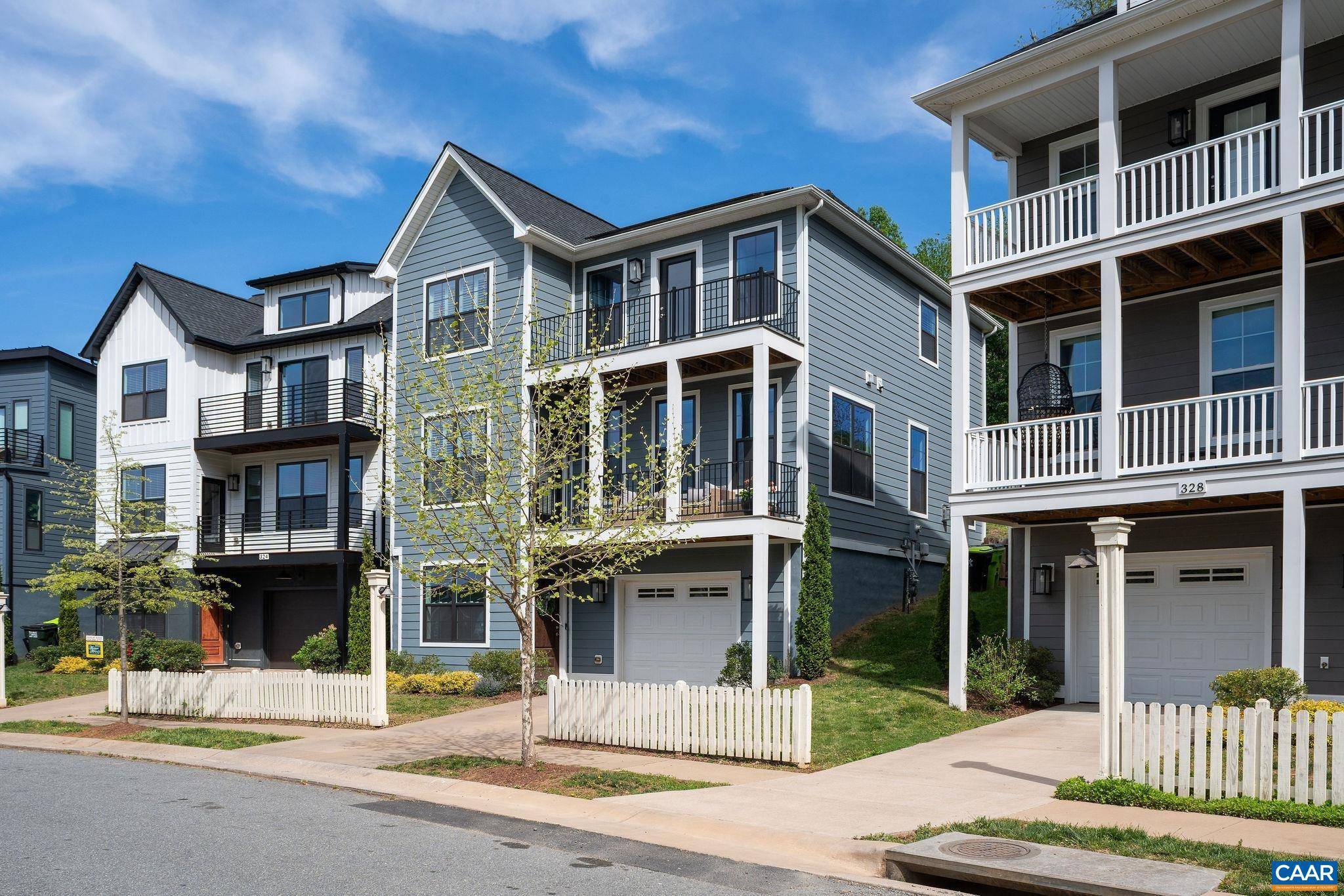 Charlottesville, VA 22903,326 HUNTLEY AVE