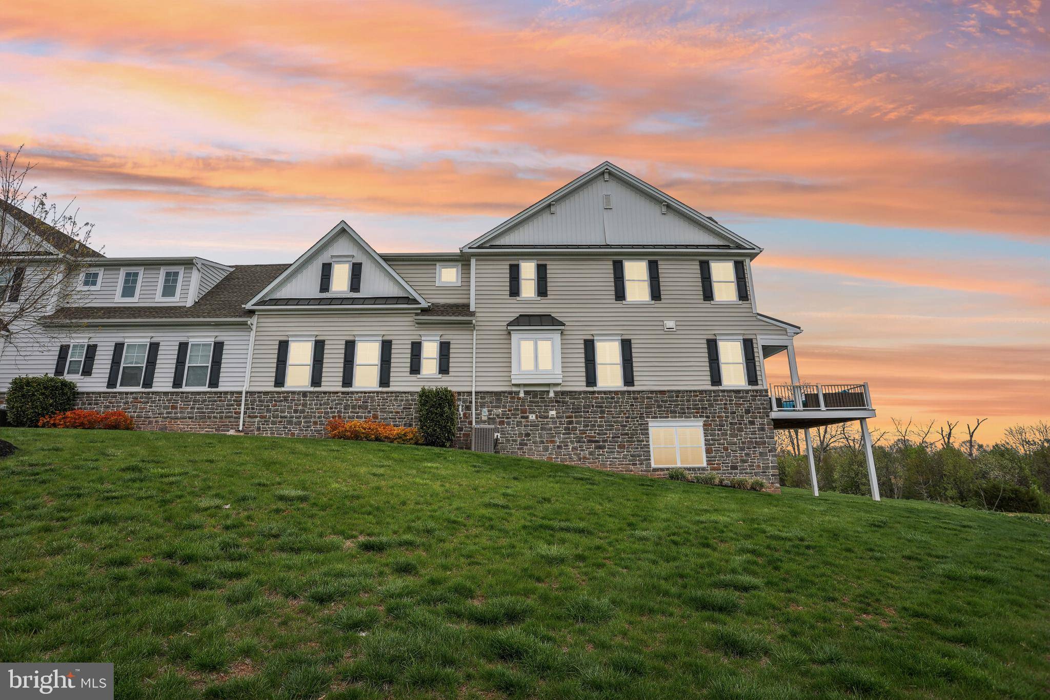 Royersford, PA 19468,2208 SUMMIT DR