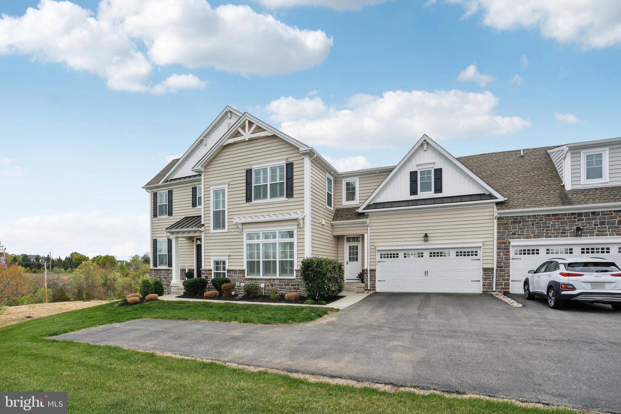 Royersford, PA 19468,2208 SUMMIT DR