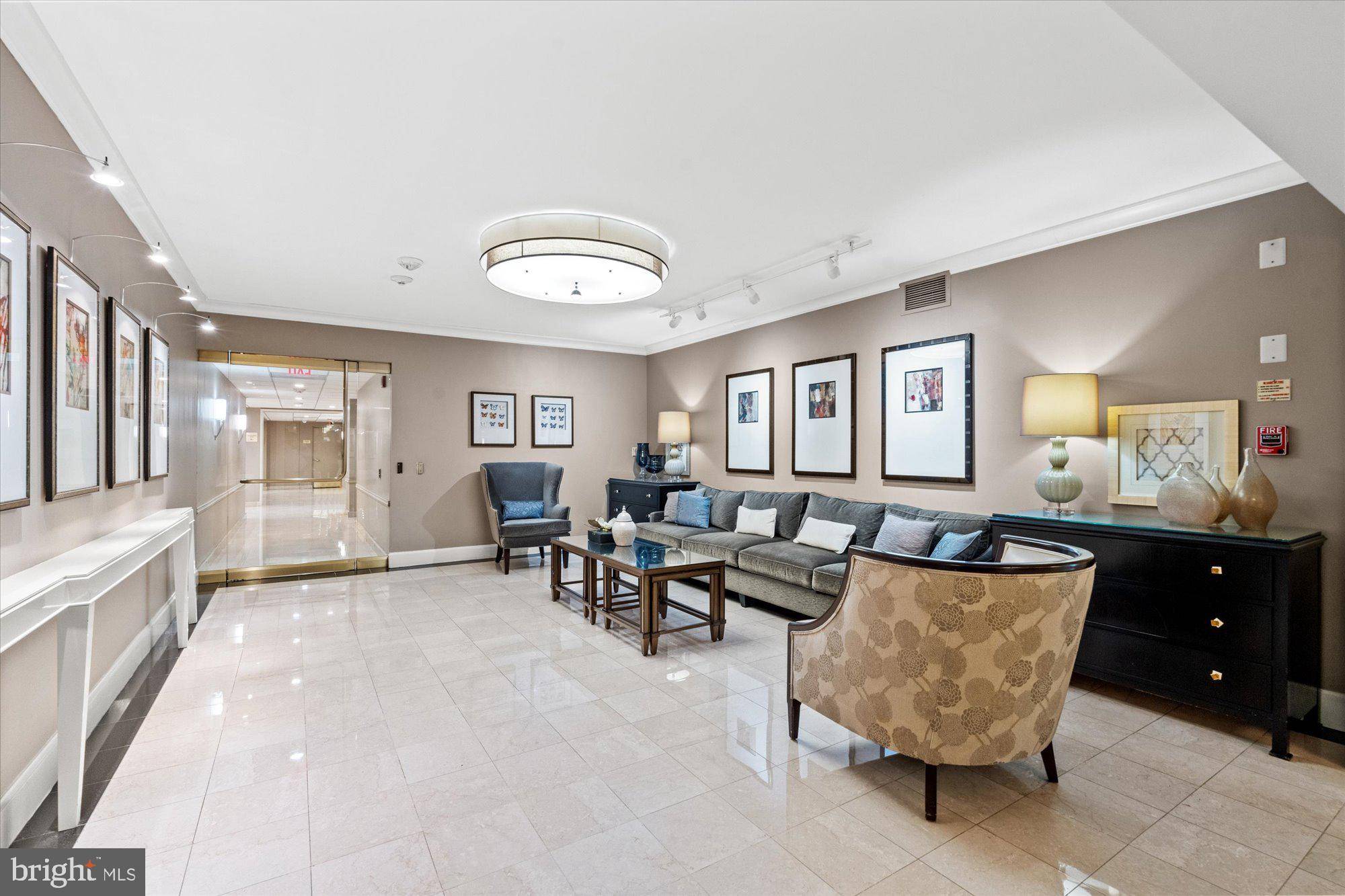 Chevy Chase, MD 20815,4601 N PARK AVE #418-T
