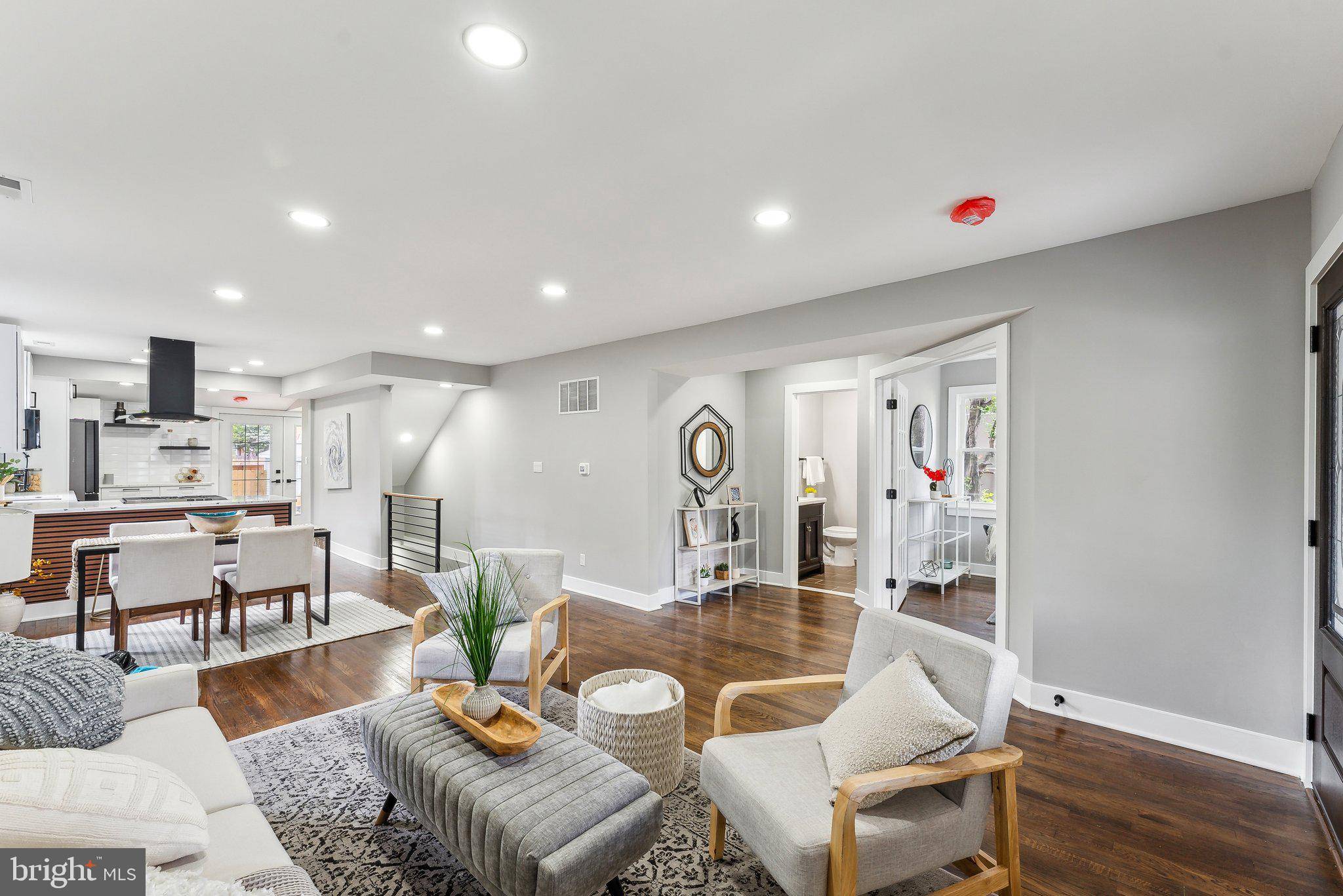 Washington, DC 20018,3104 DOUGLAS ST NE