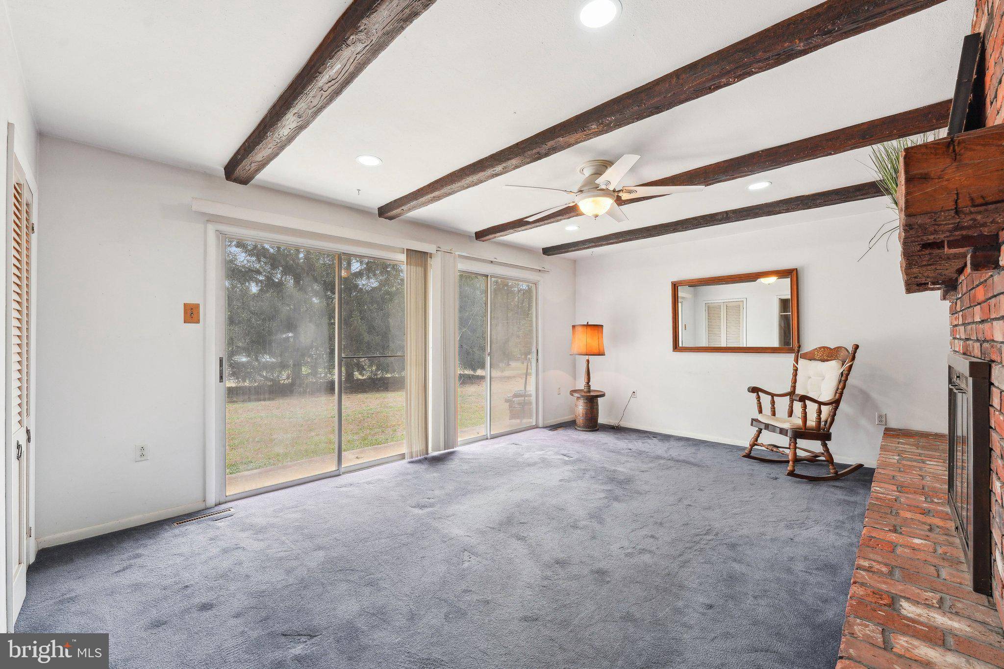 Berlin, NJ 08009,2 OAKVIEW DR