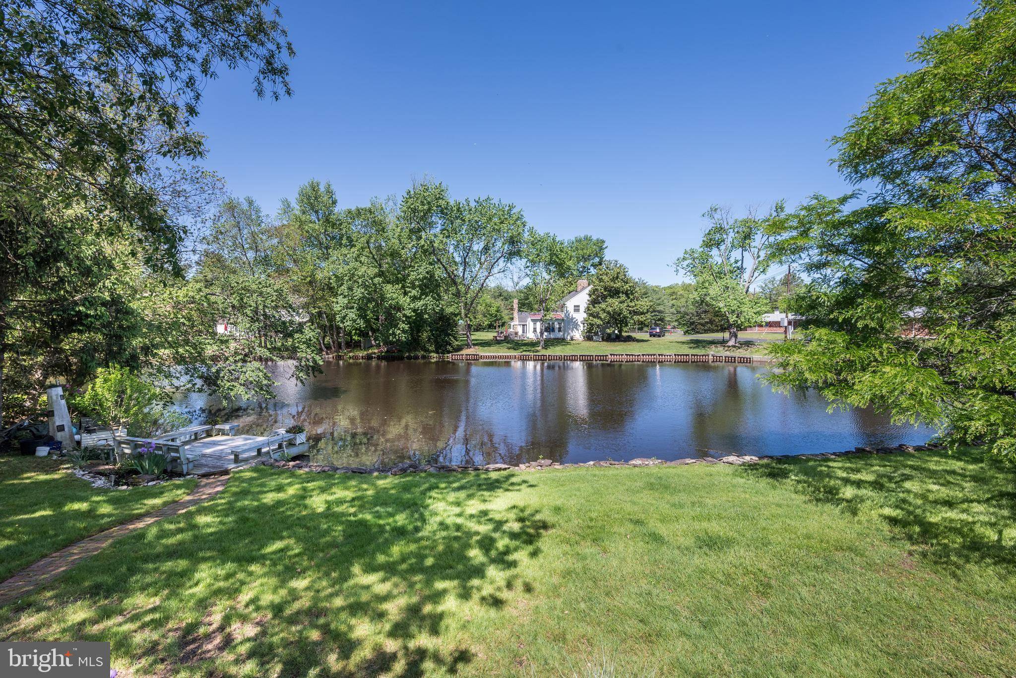 Medford, NJ 08055,2 BROOKSIDE DR