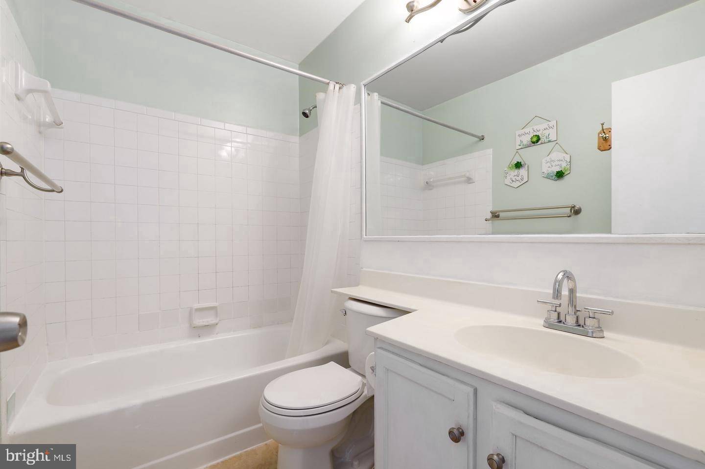 Germantown, MD 20876,20218 HALETHORPE LN #215