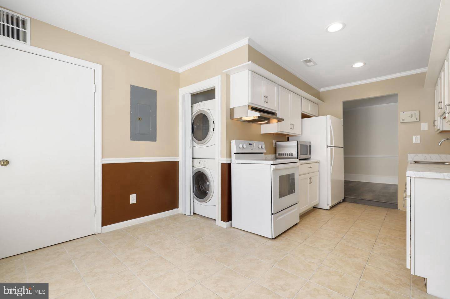 Germantown, MD 20876,20218 HALETHORPE LN #215