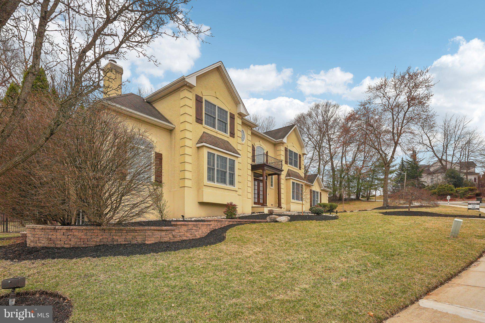 Mount Laurel, NJ 08054,207 SUMMIT RD
