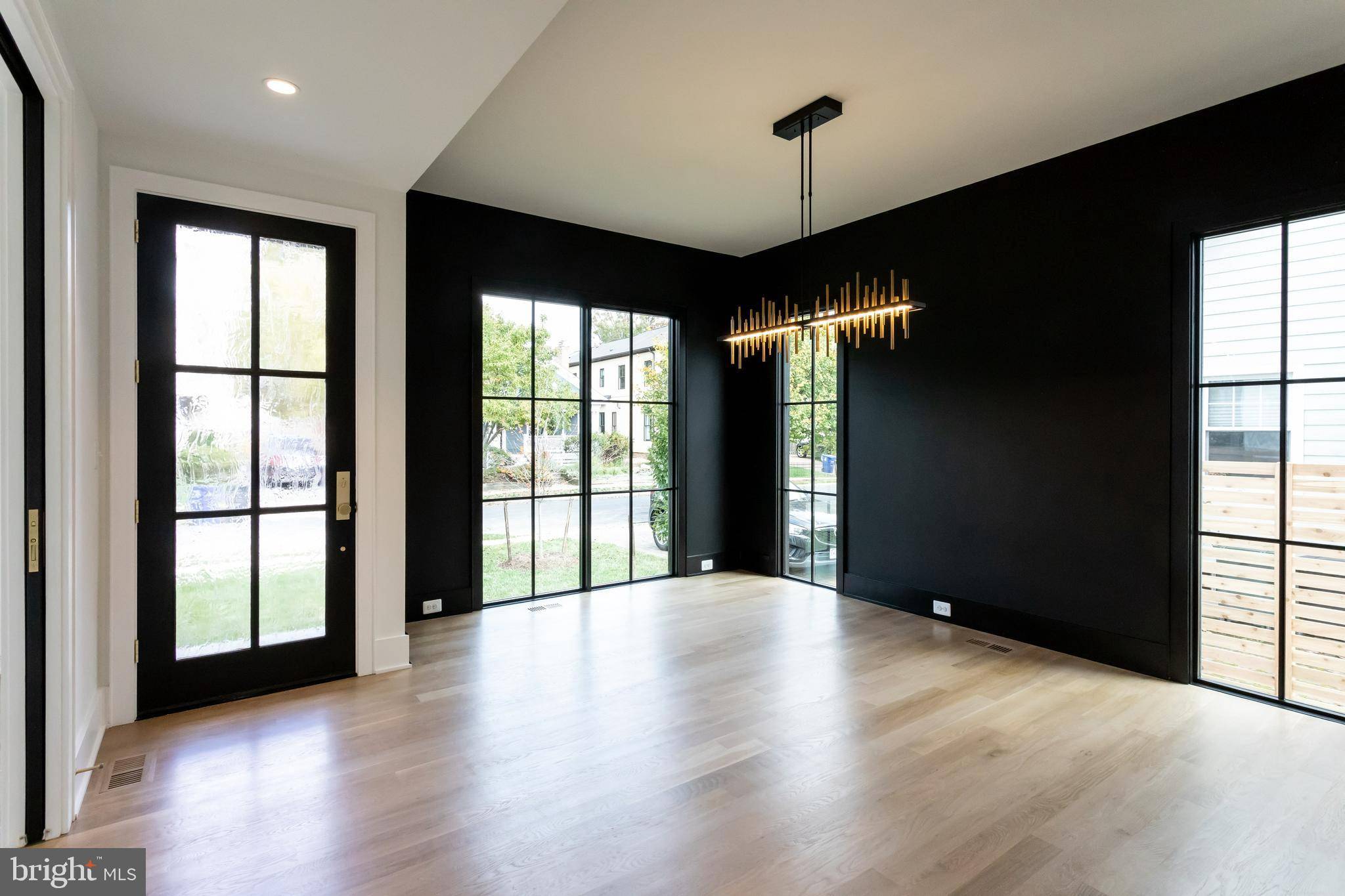 Arlington, VA 22201,1036 N DANIEL ST