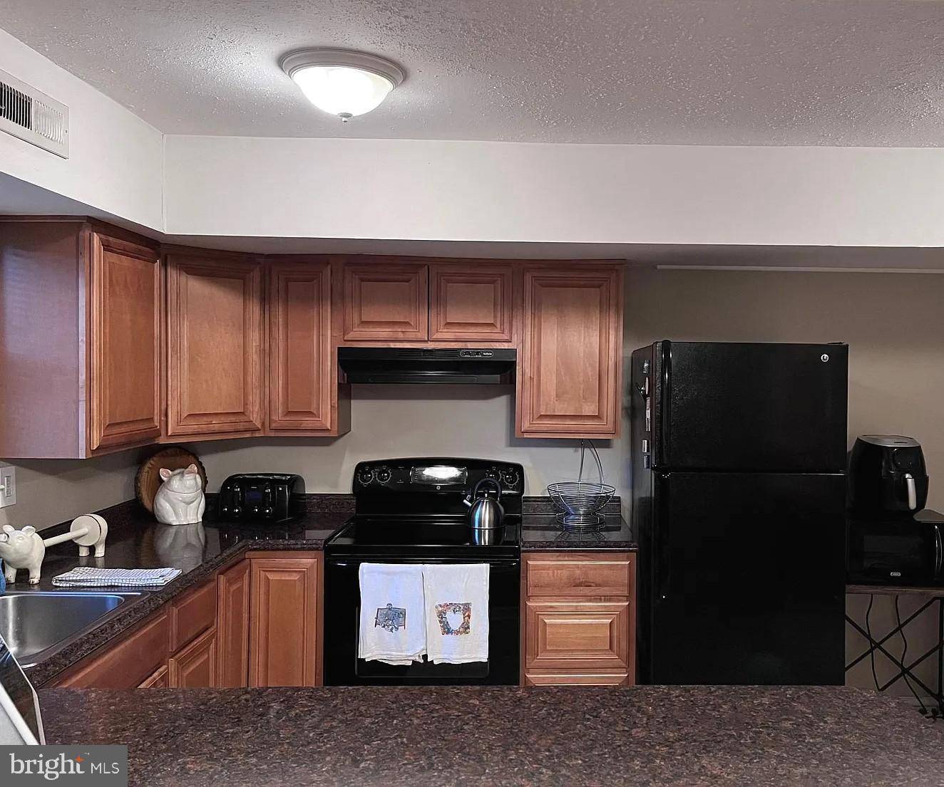 West Chester, PA 19380,284 CARDIGAN TER