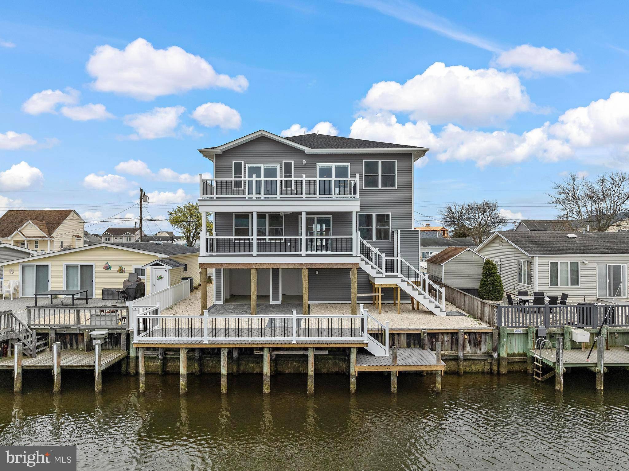 Manahawkin, NJ 08050,56 GREGG DR