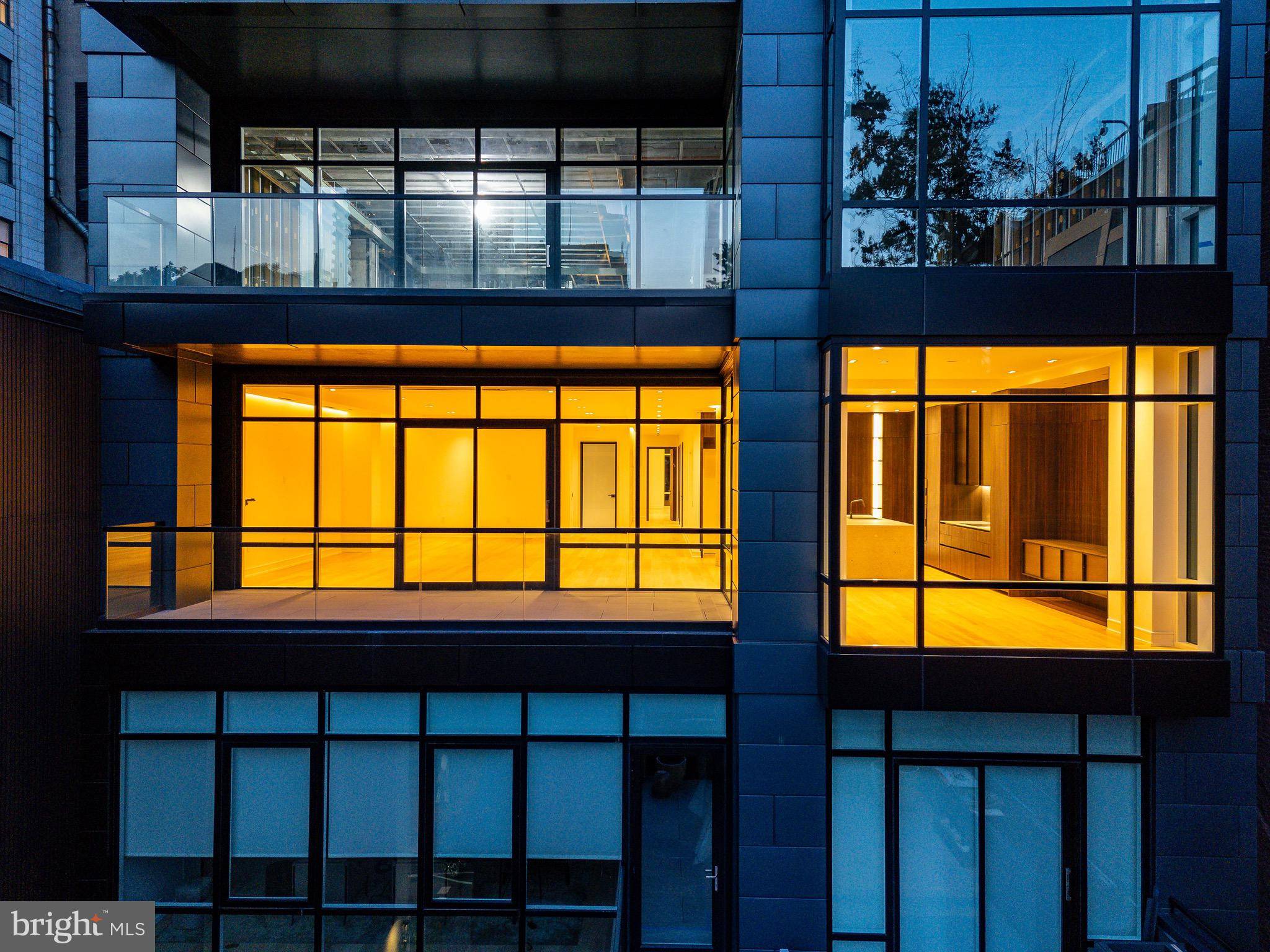 Philadelphia, PA 19106,223 S 6TH ST #601