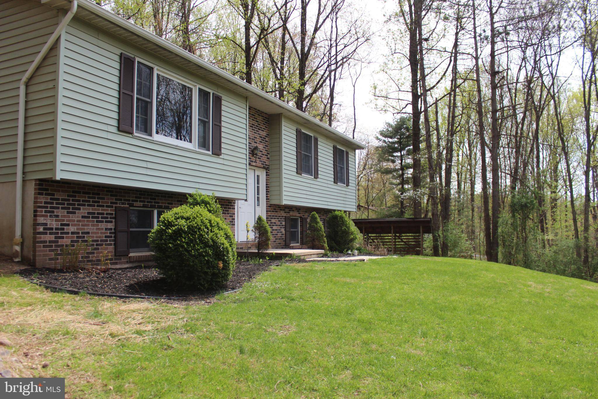 Mohnton, PA 19540,306 WESTLEY RD