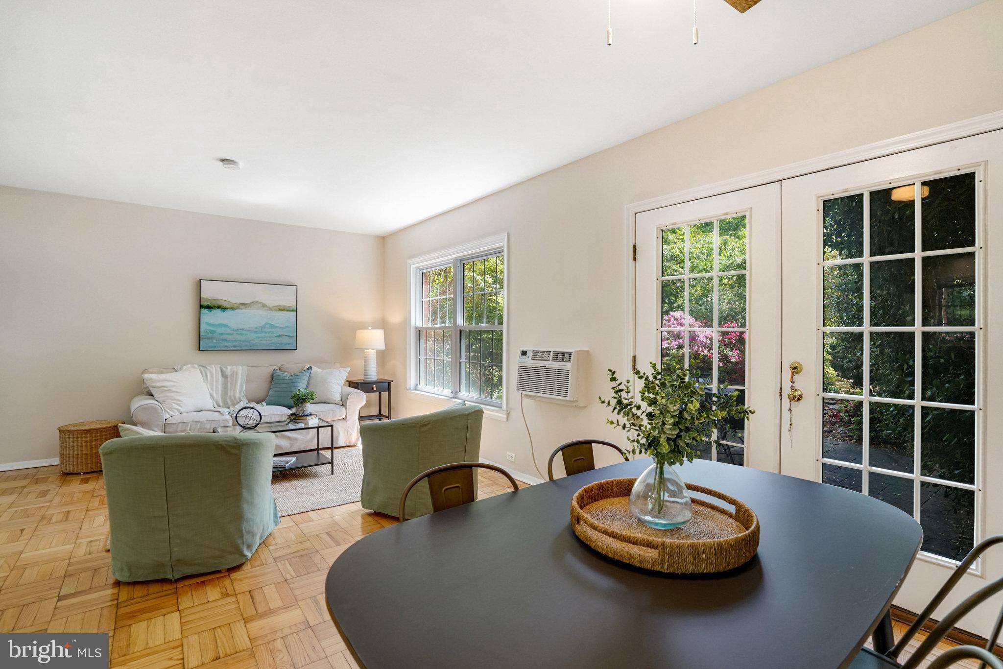 Alexandria, VA 22302,3736 GUNSTON RD
