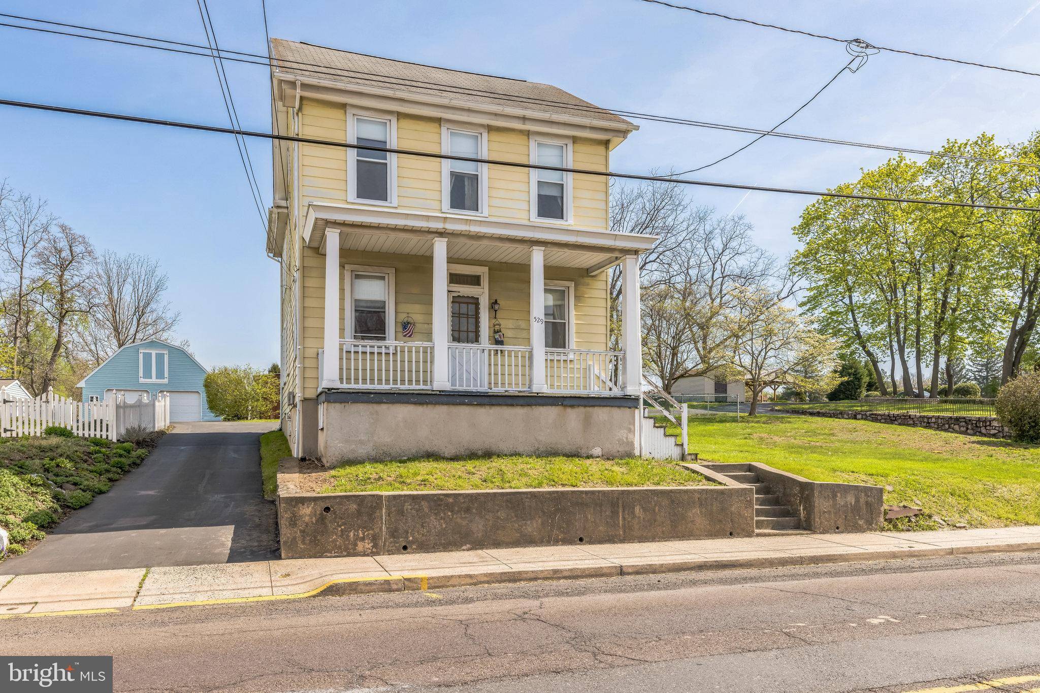 Perkasie, PA 18944,529 E WALNUT ST