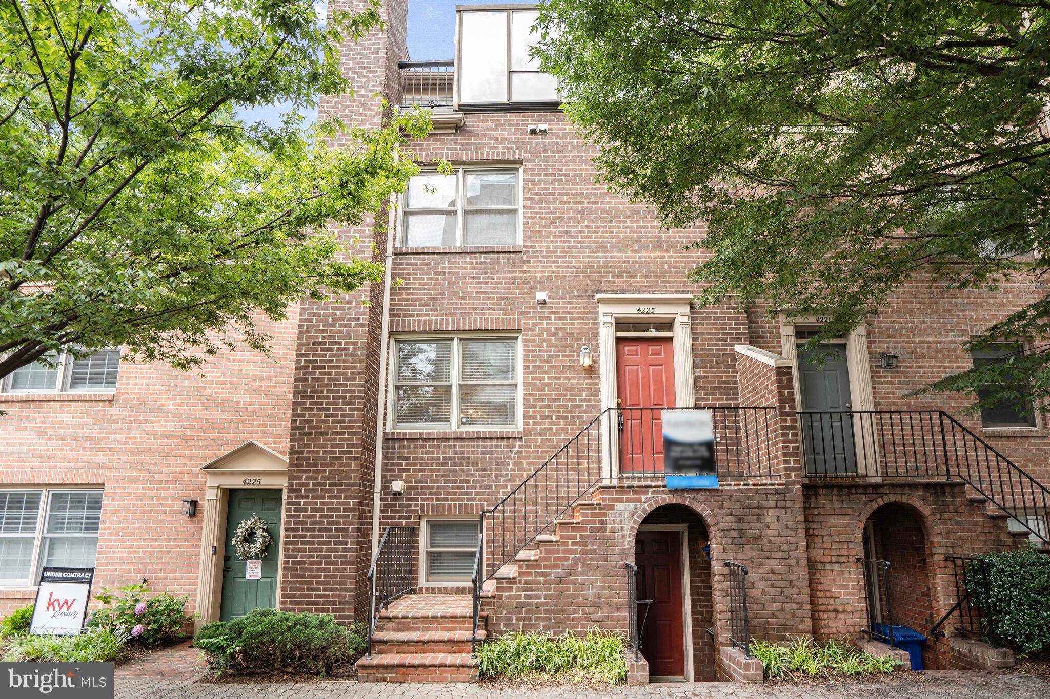 Arlington, VA 22203,4223 N CARLIN SPRINGS RD