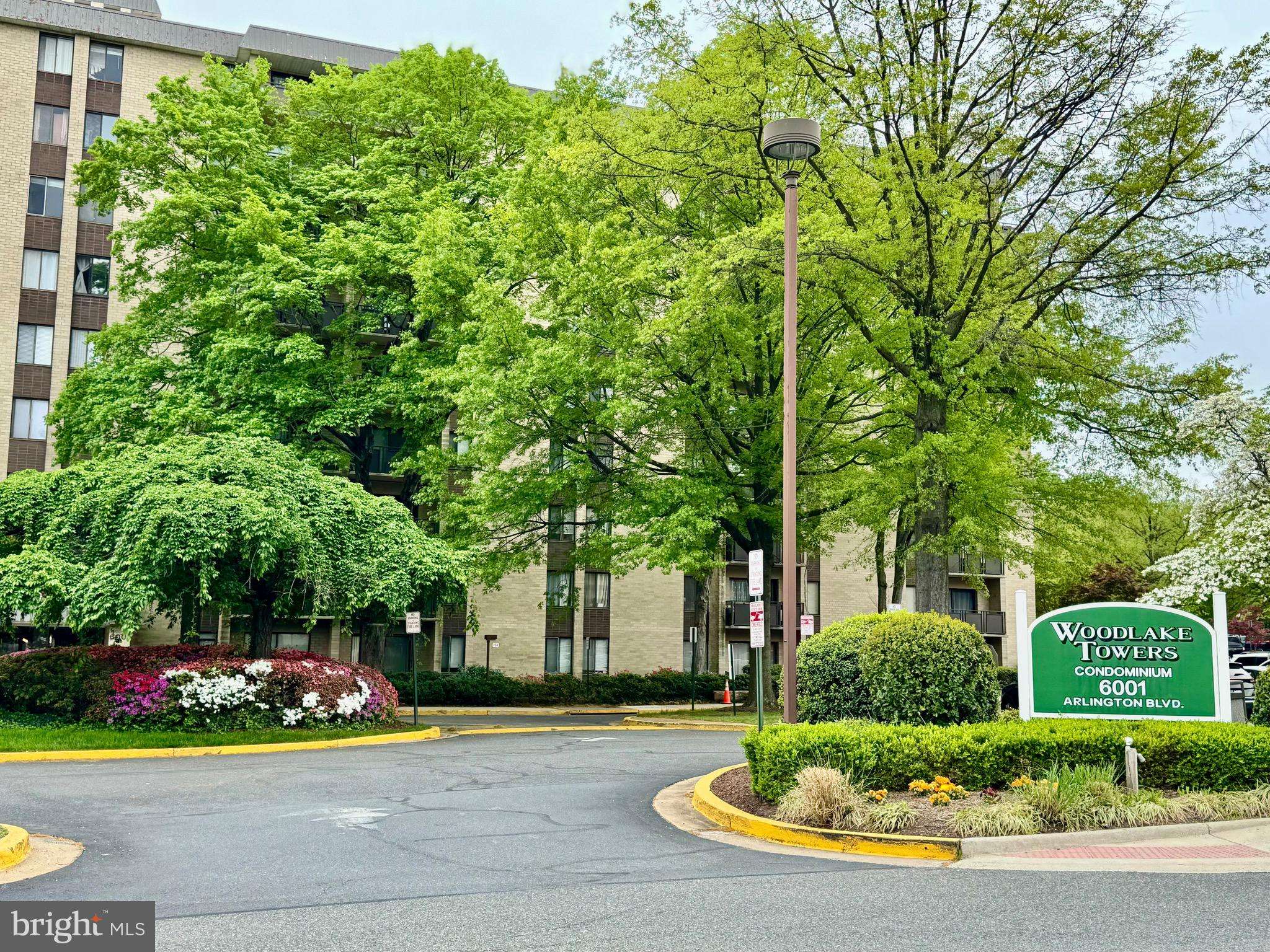 Falls Church, VA 22044,6001 ARLINGTON BLVD #T21