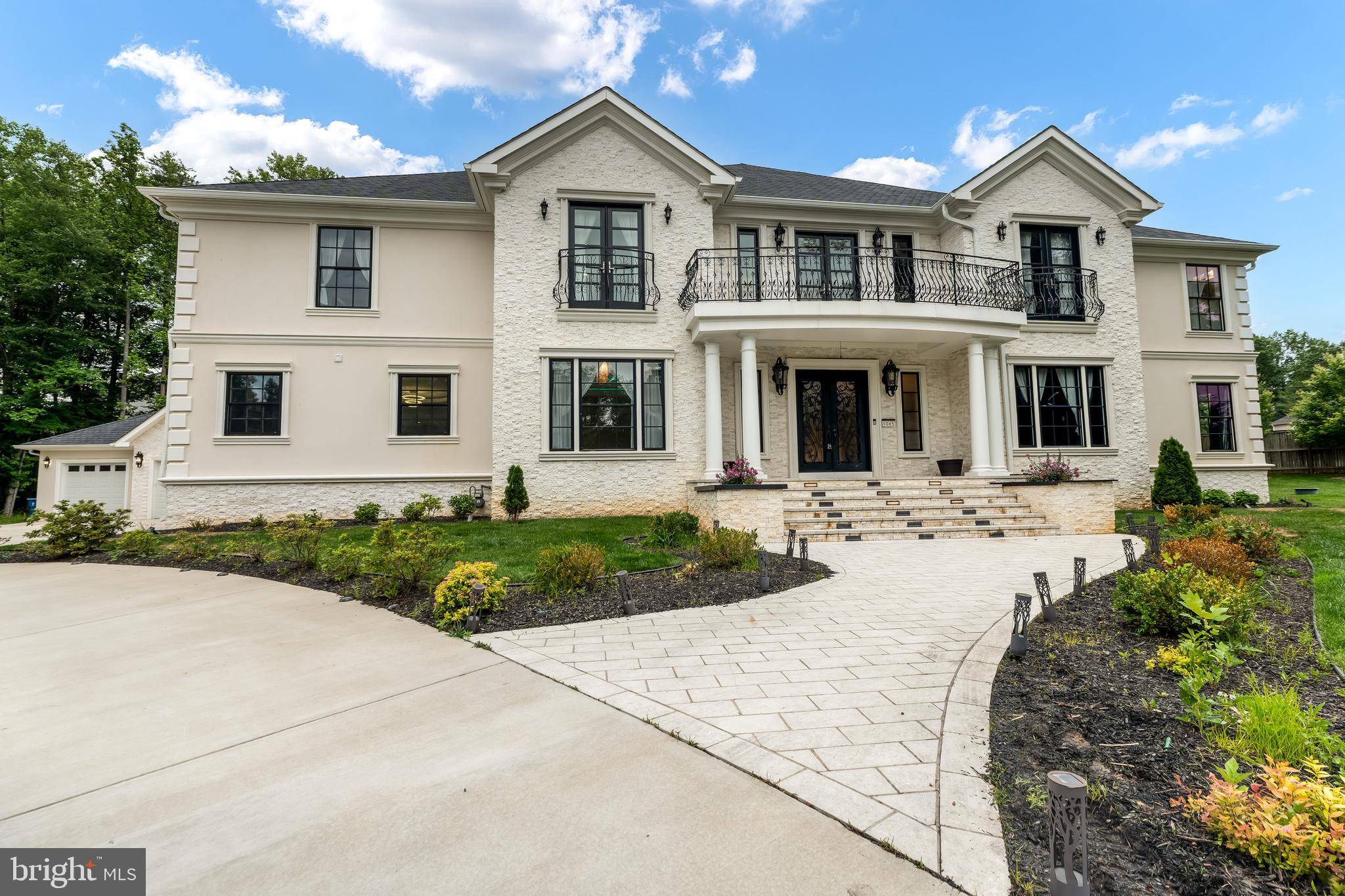 Great Falls, VA 22066,1065 NORTHFALLS CT