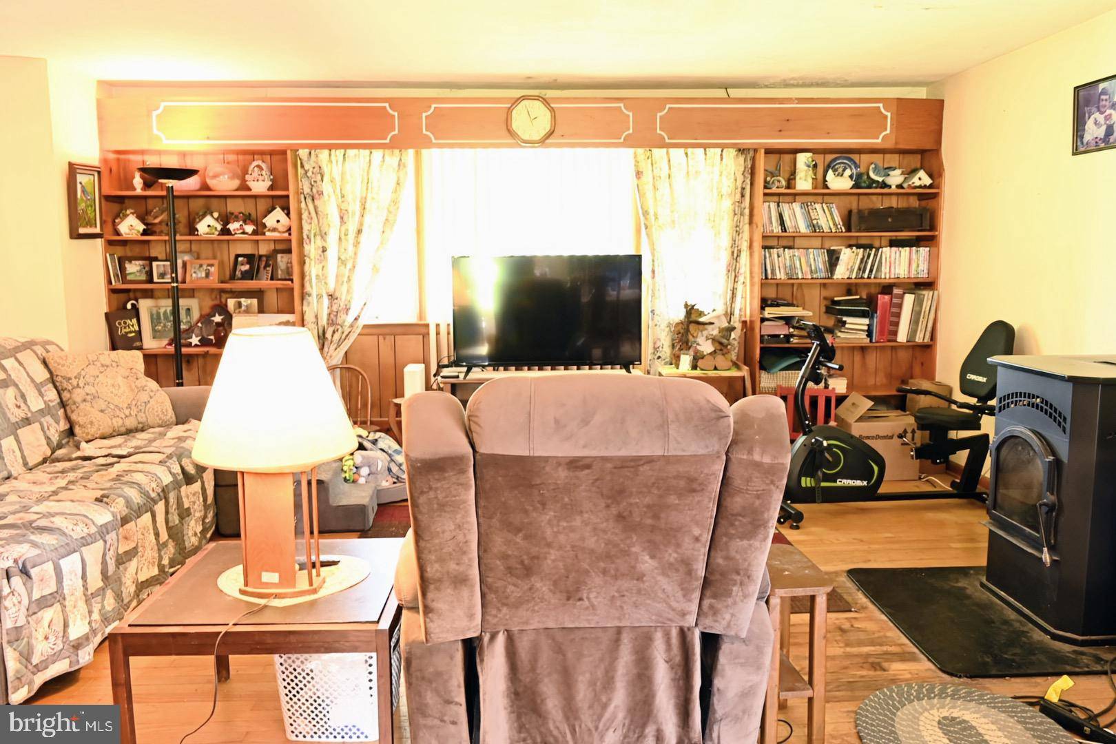 Glen Rock, PA 17327,4092 MANCHESTER ST
