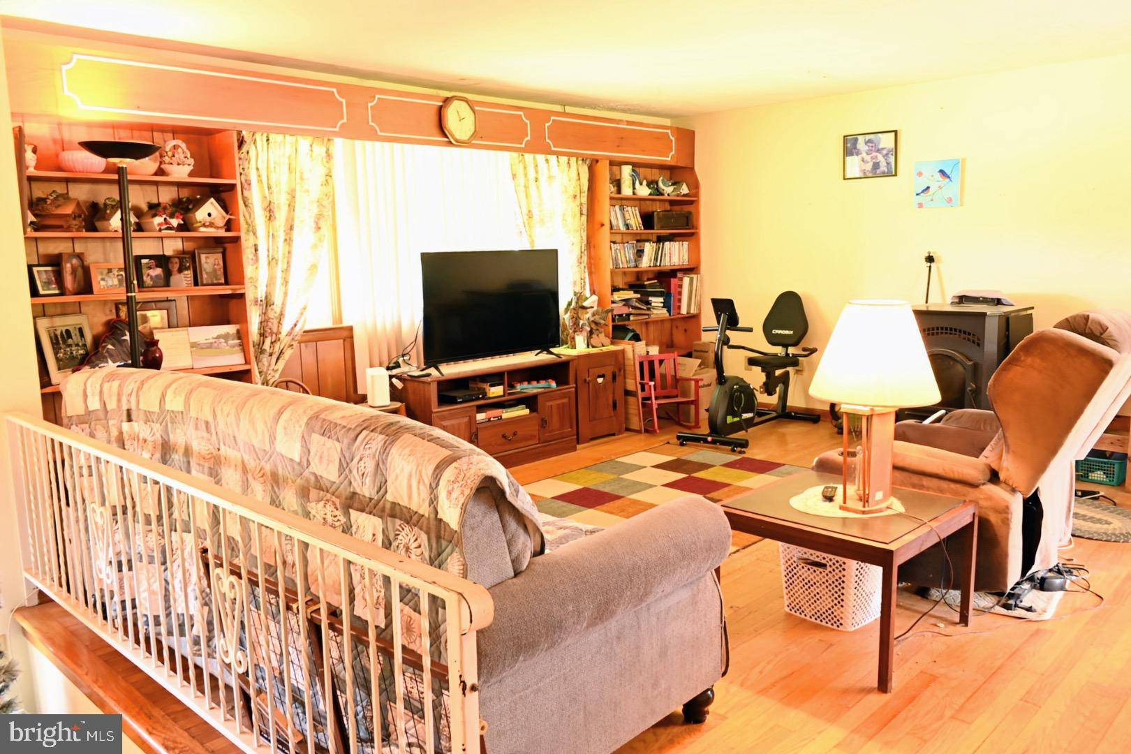 Glen Rock, PA 17327,4092 MANCHESTER ST