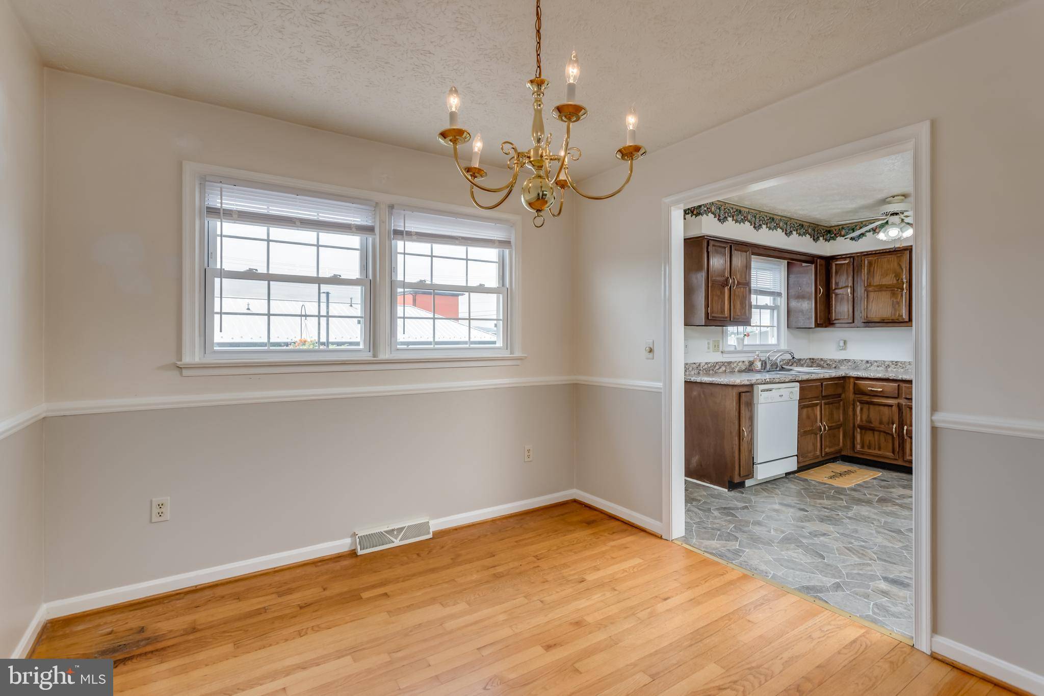Stephens City, VA 22655,121 DOWNING CIR
