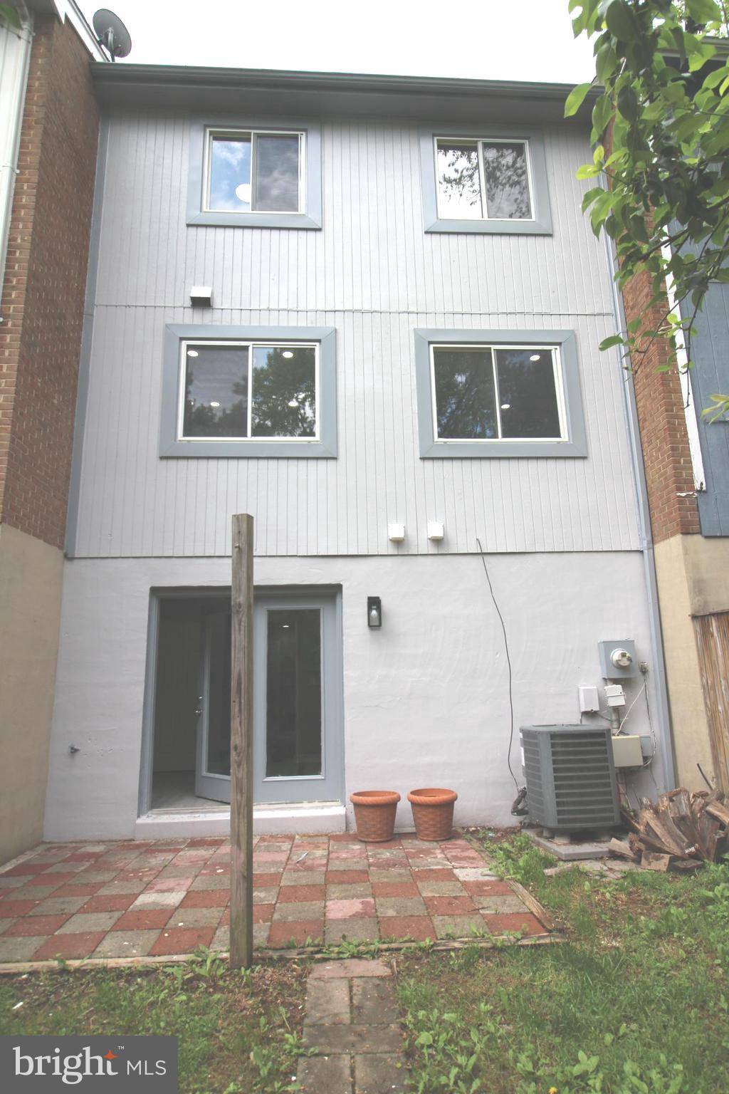 Herndon, VA 20170,1029 KINGS CT