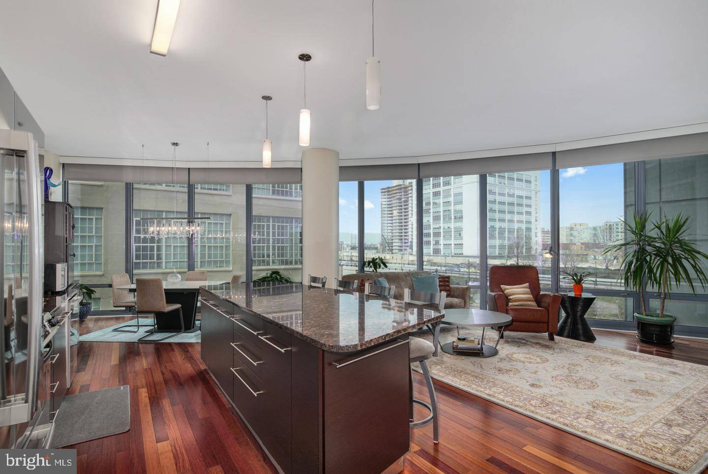 Philadelphia, PA 19103,2101 MARKET ST #302