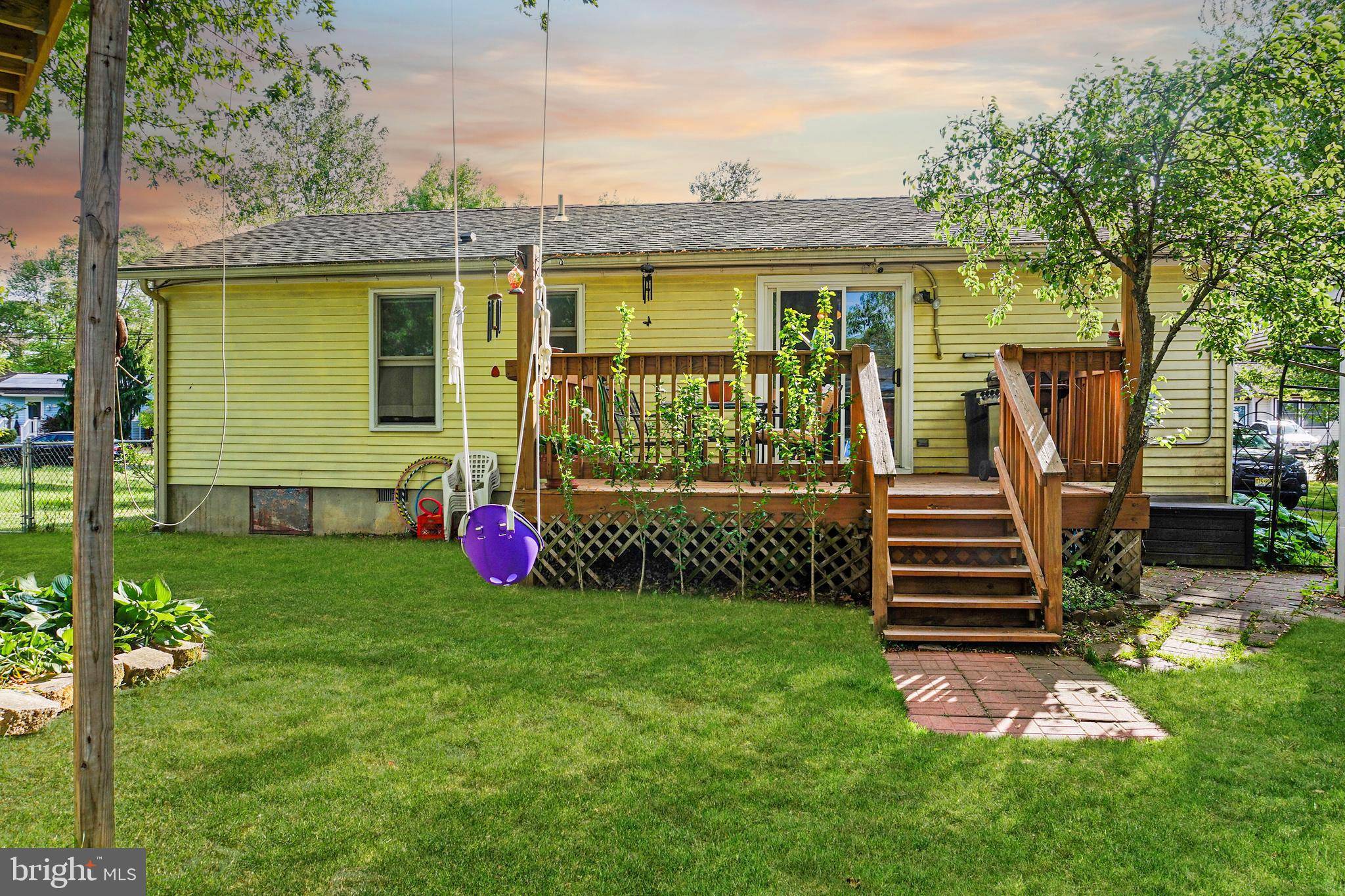 Mays Landing, NJ 08330,5913 VINE DR