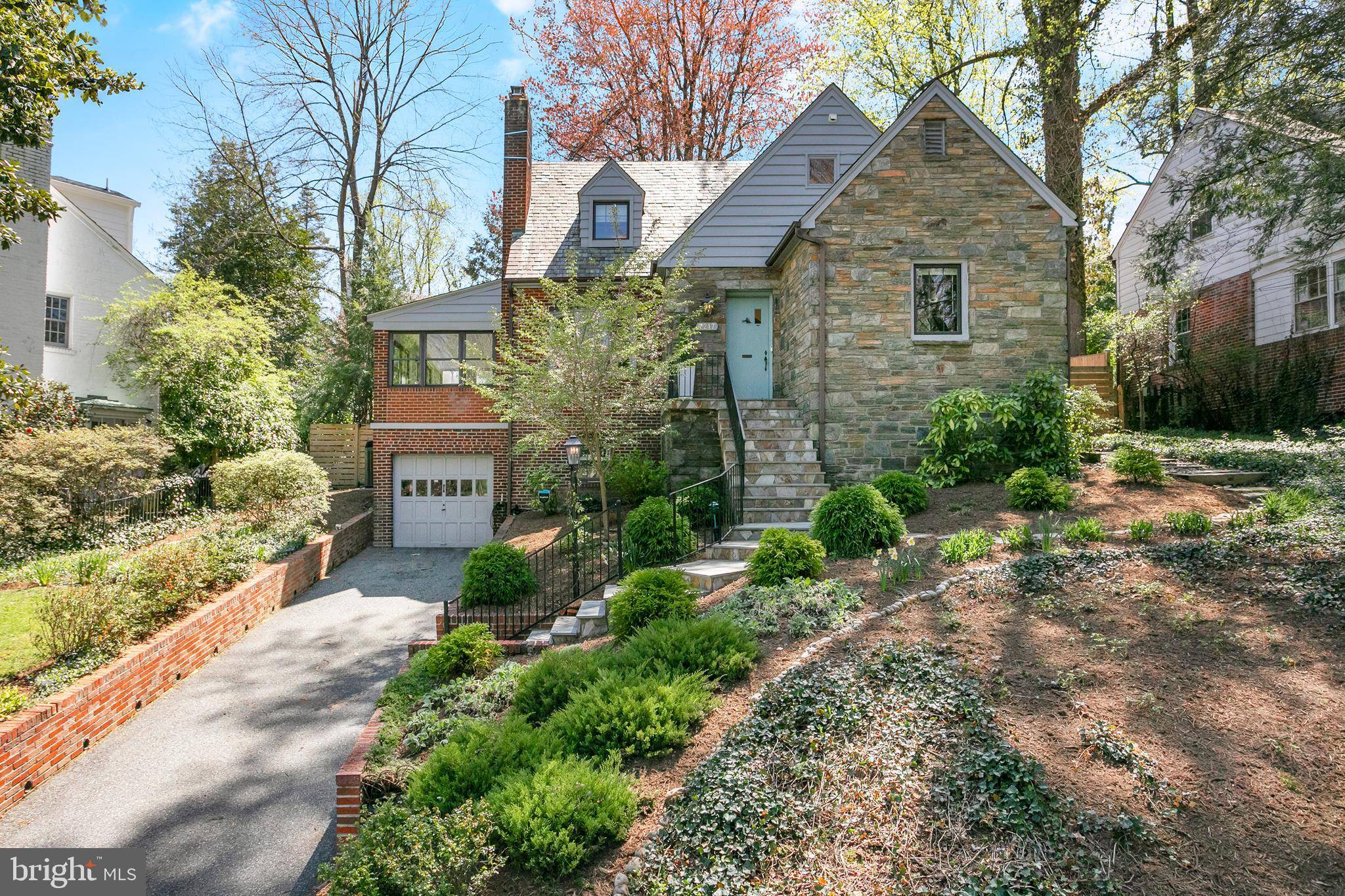Chevy Chase, MD 20815,7217 ROLLINGWOOD DR
