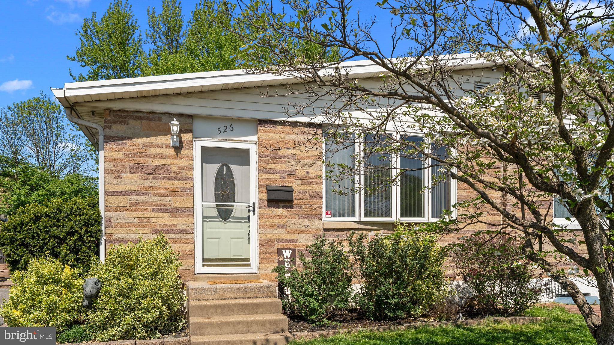 Conshohocken, PA 19428,526 PALMER RD