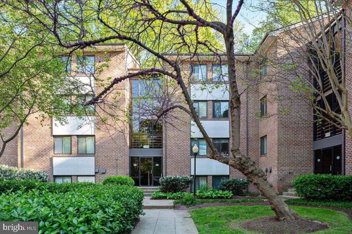 Reston, VA 20190,1540 NORTHGATE SQ #1540-12C
