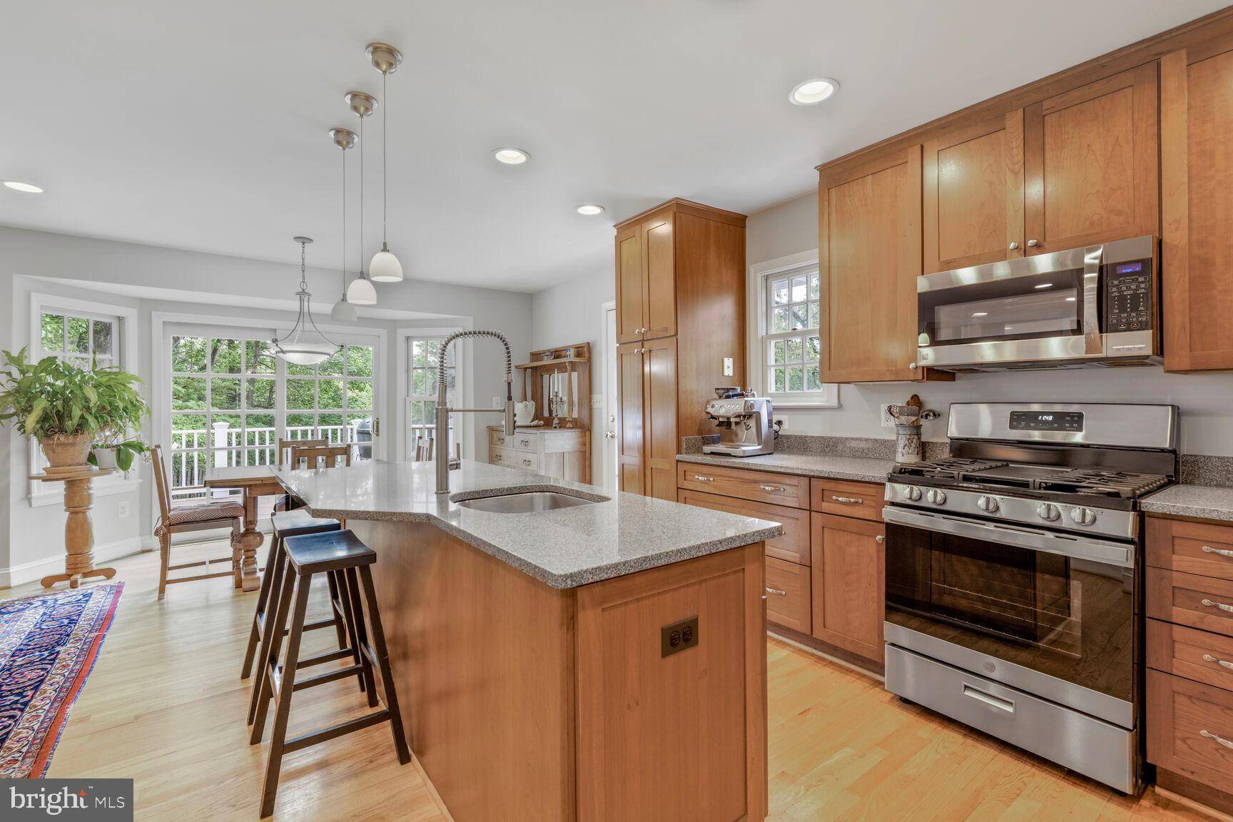 Falls Church, VA 22046,2631 WEST ST