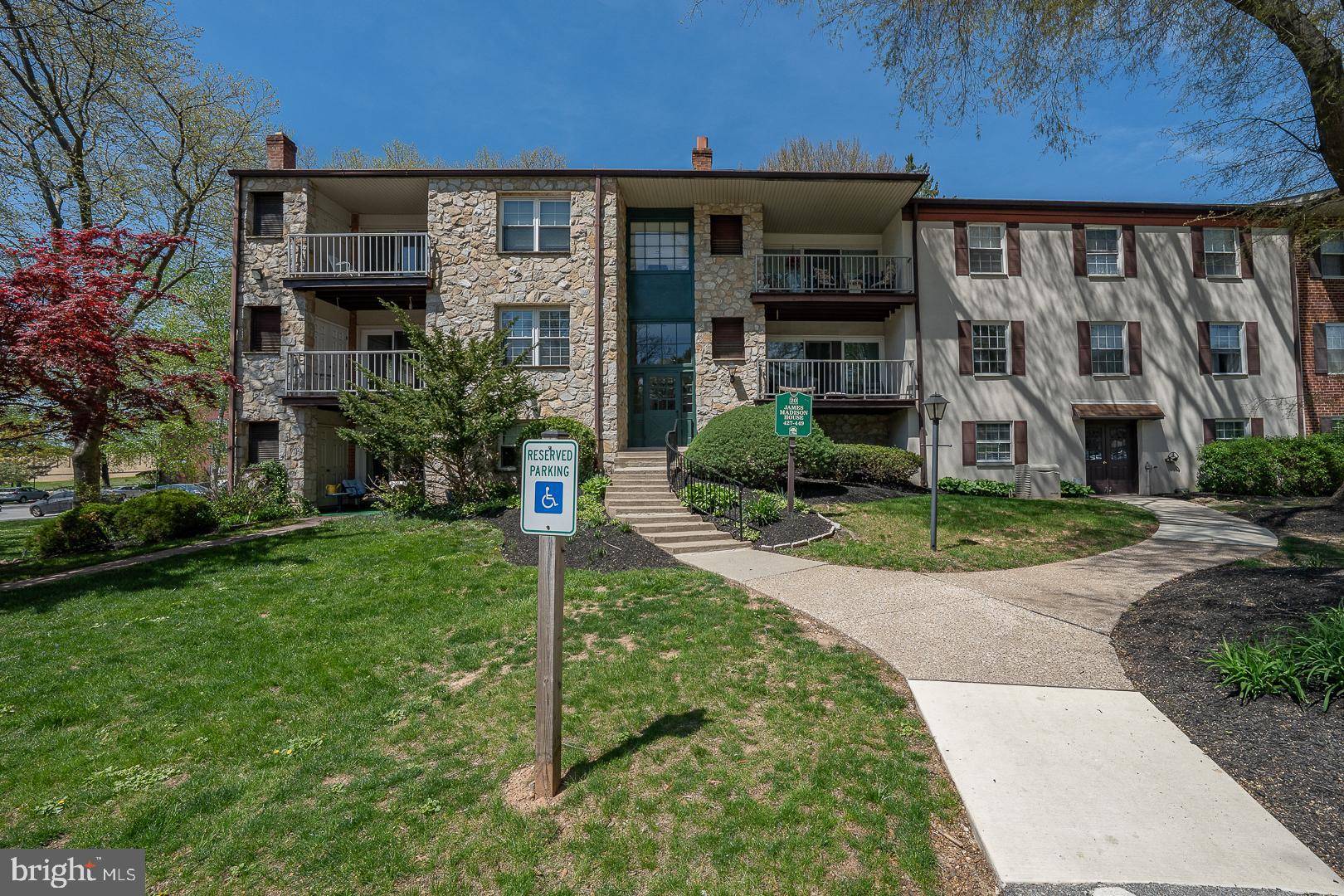 Wayne, PA 19087,441 DRUMMERS LN #441