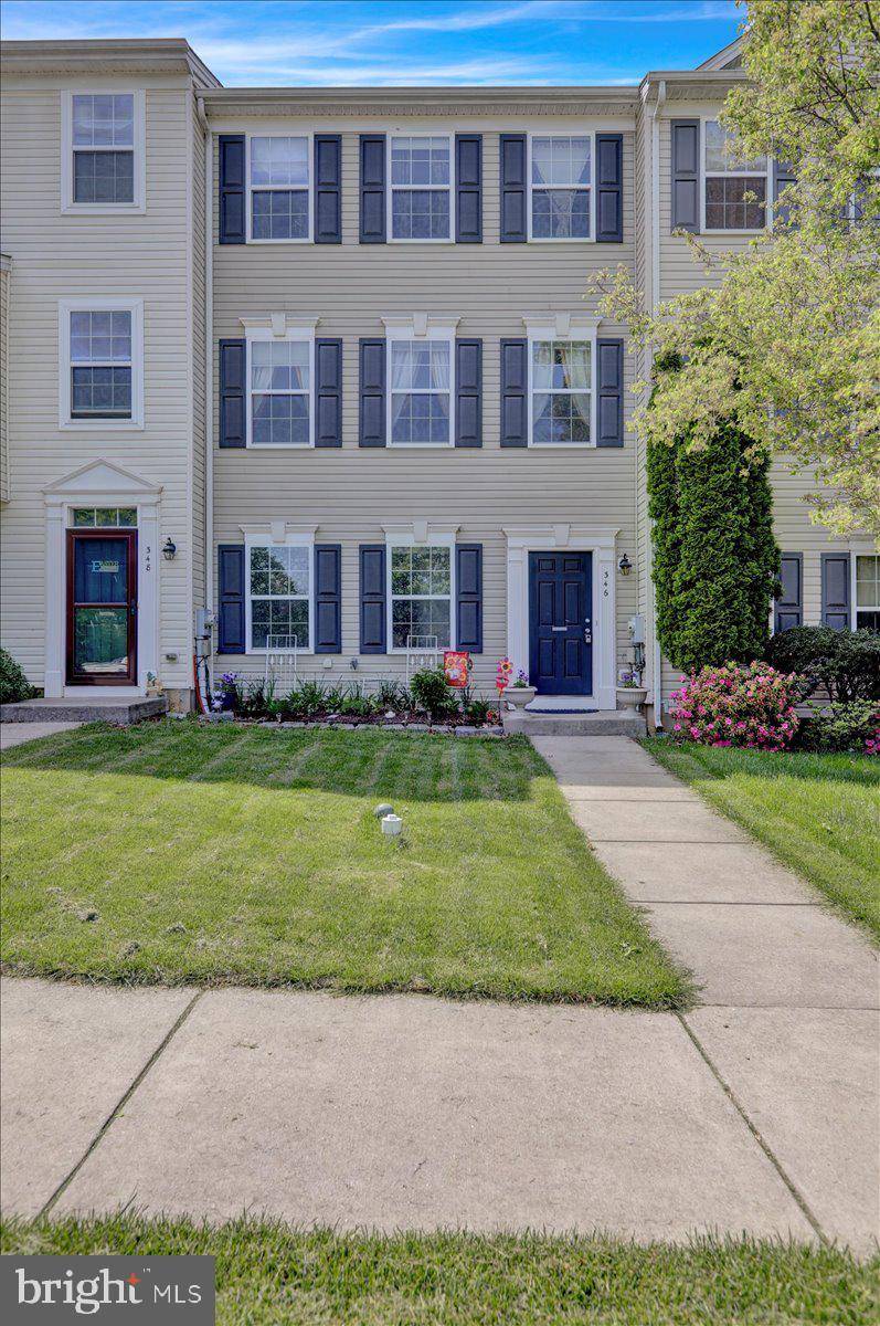 Lancaster, PA 17603,346 DICKENS DR