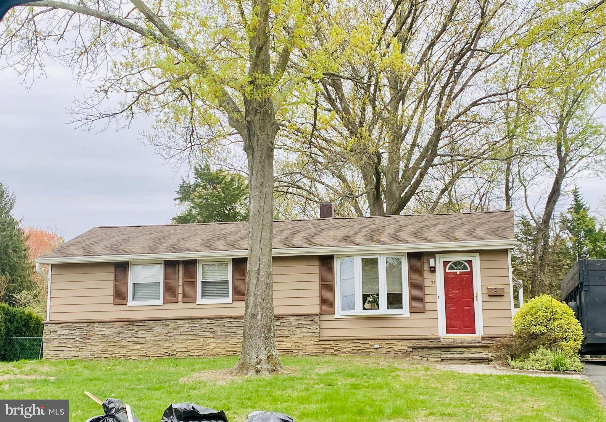 Deptford, NJ 08096,32 JONES AVE