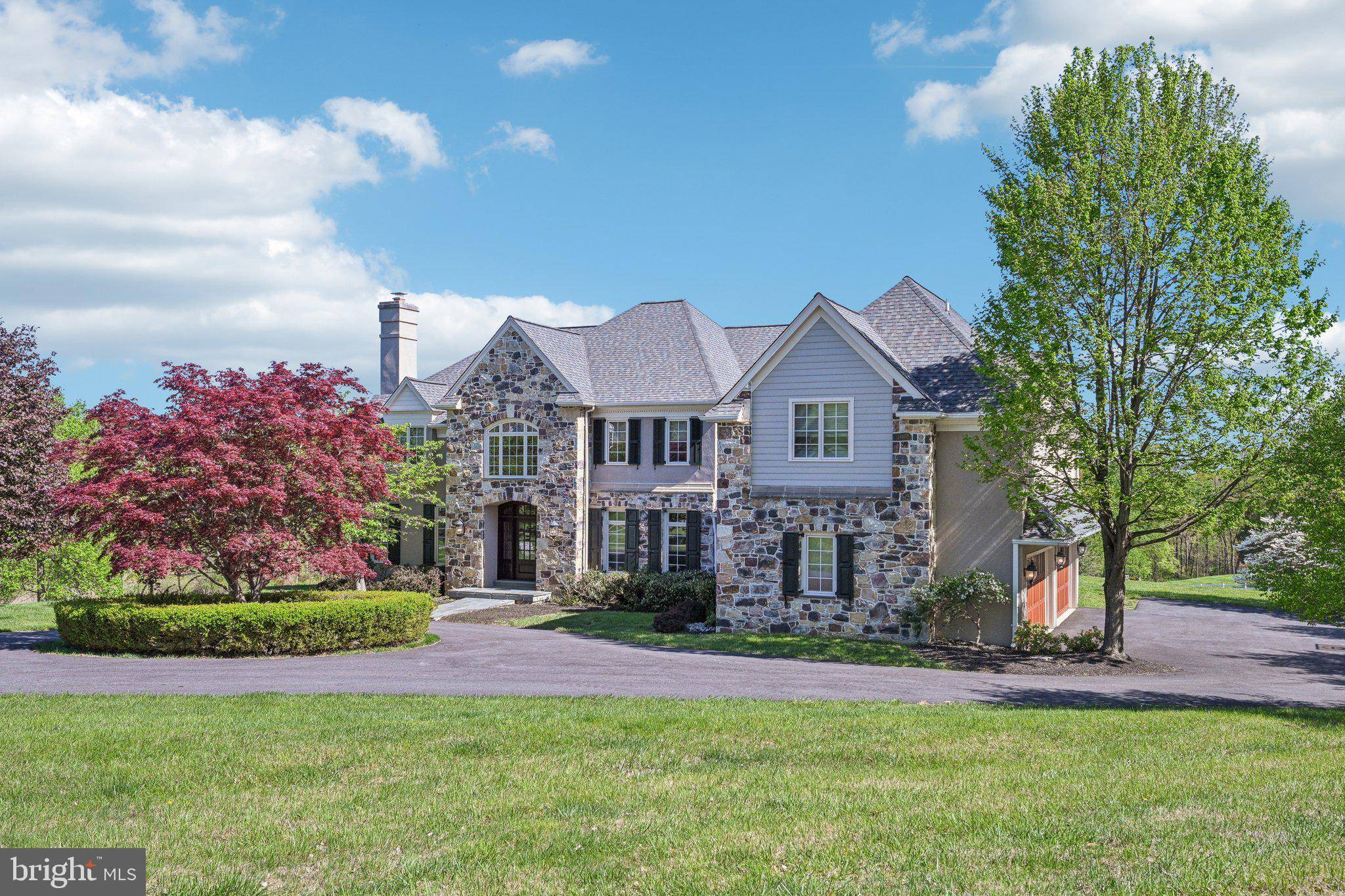 Malvern, PA 19355,2 AUTUMN MEADOW LN