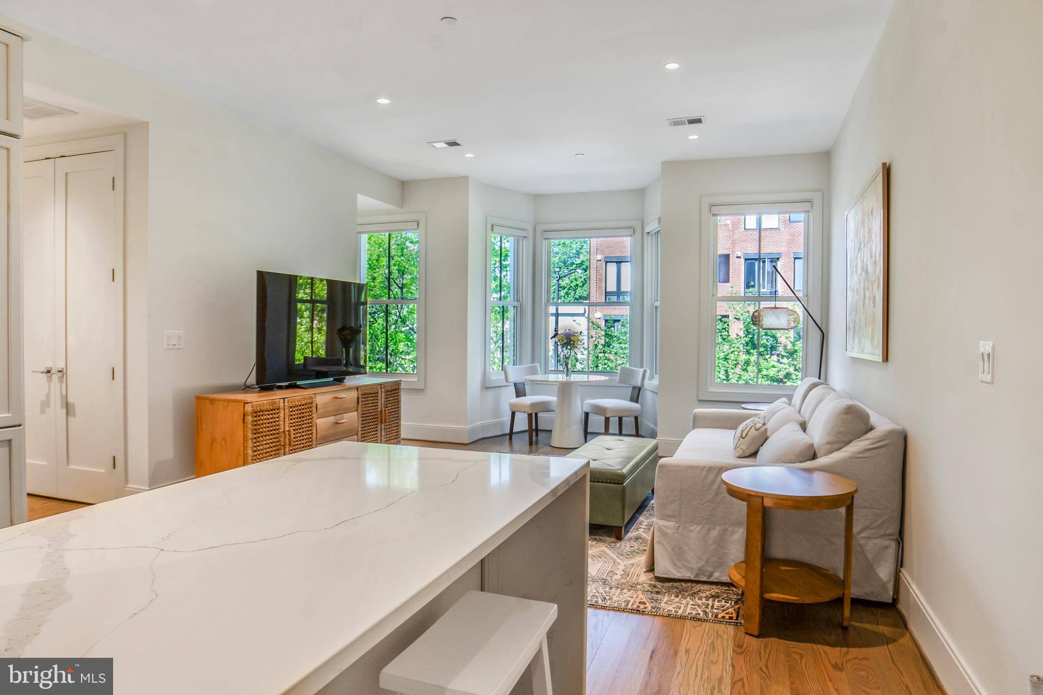 Washington, DC 20003,270 15TH ST SE #301