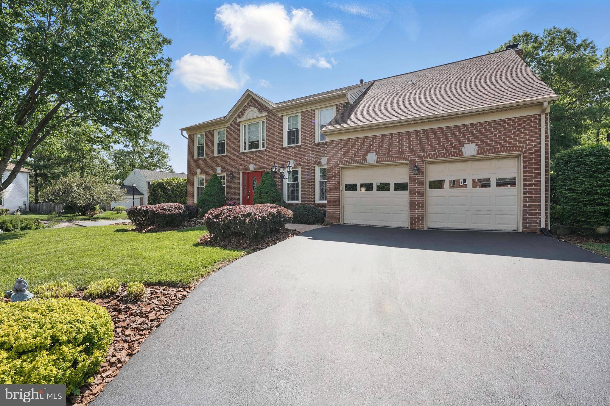 Chantilly, VA 20151,13461 POINT PLEASANT DR