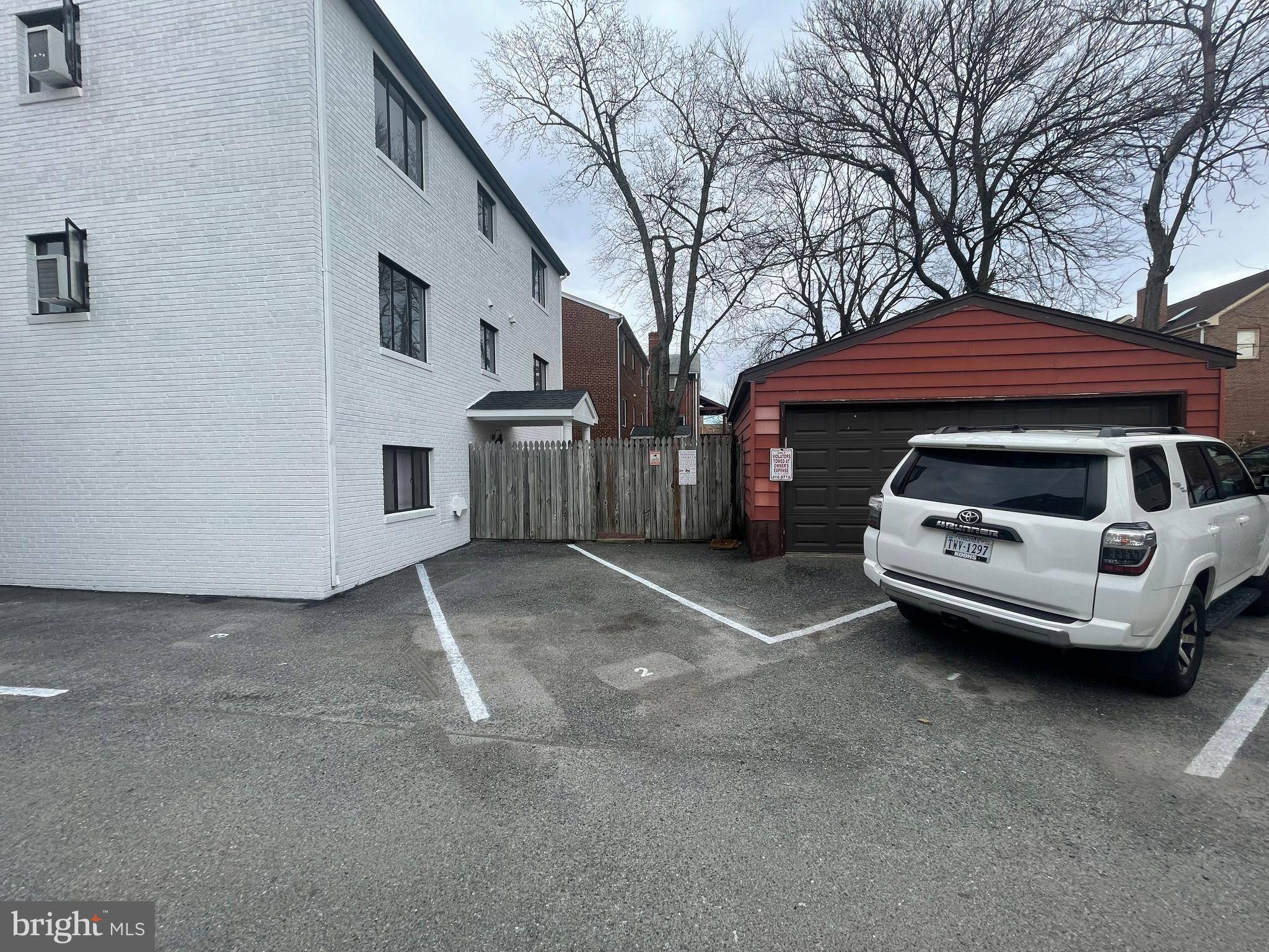 Arlington, VA 22201,4206 WASHINGTON BLVD #3