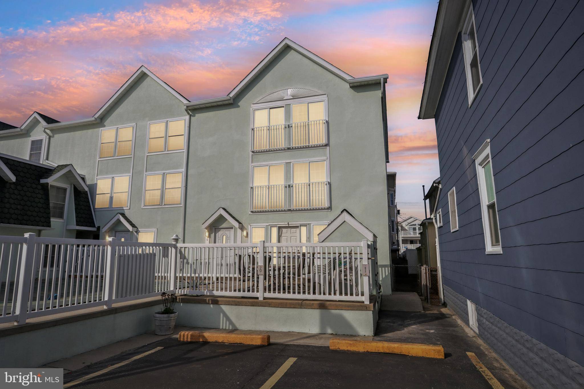 Wildwood, NJ 08260,213 HAND AVENUE #1