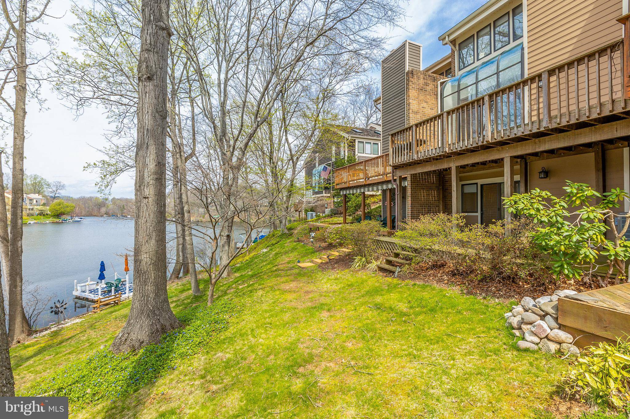 Reston, VA 20191,11030 THRUSH RIDGE RD