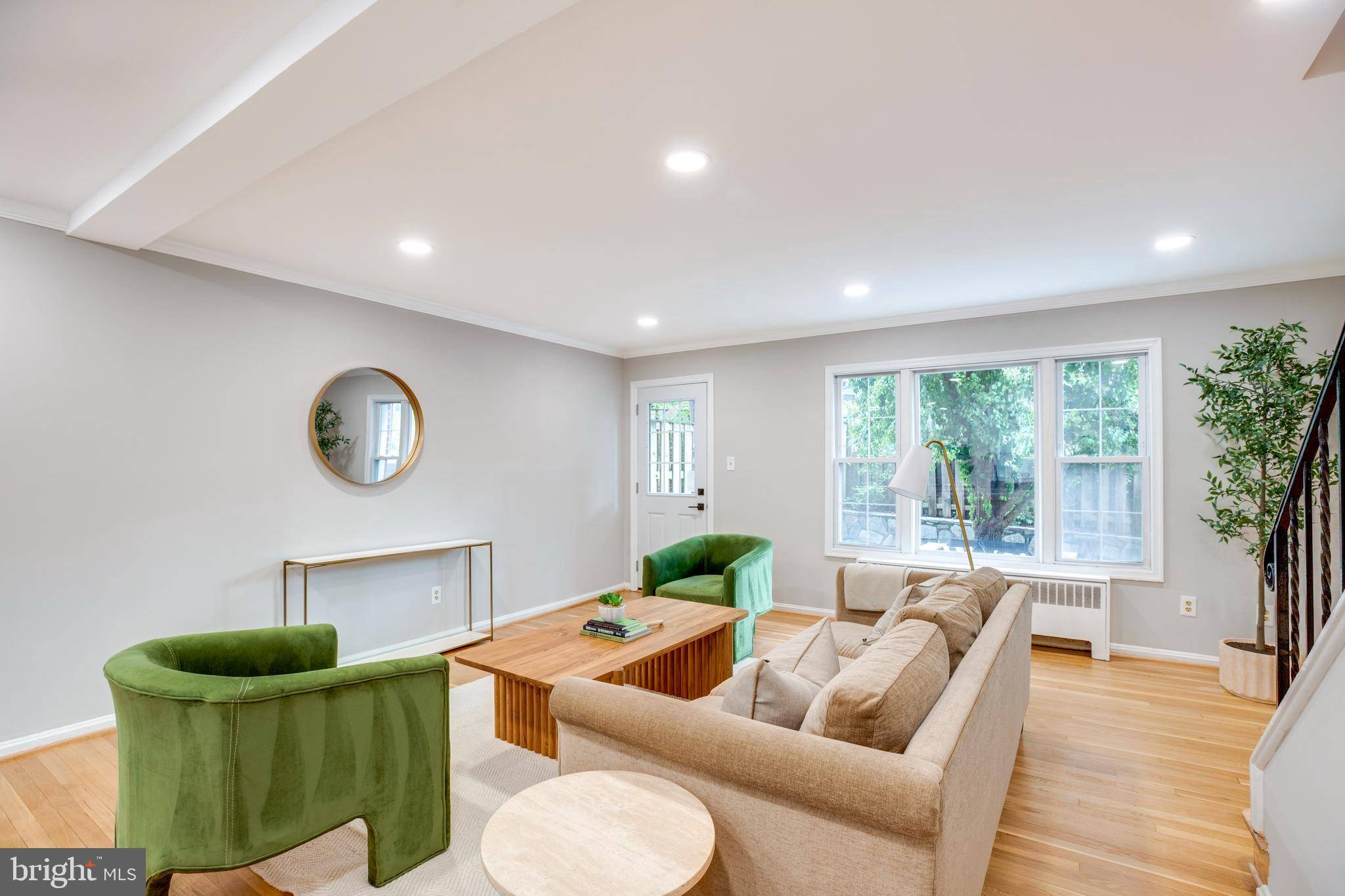 Alexandria, VA 22305,3306 LANDOVER ST