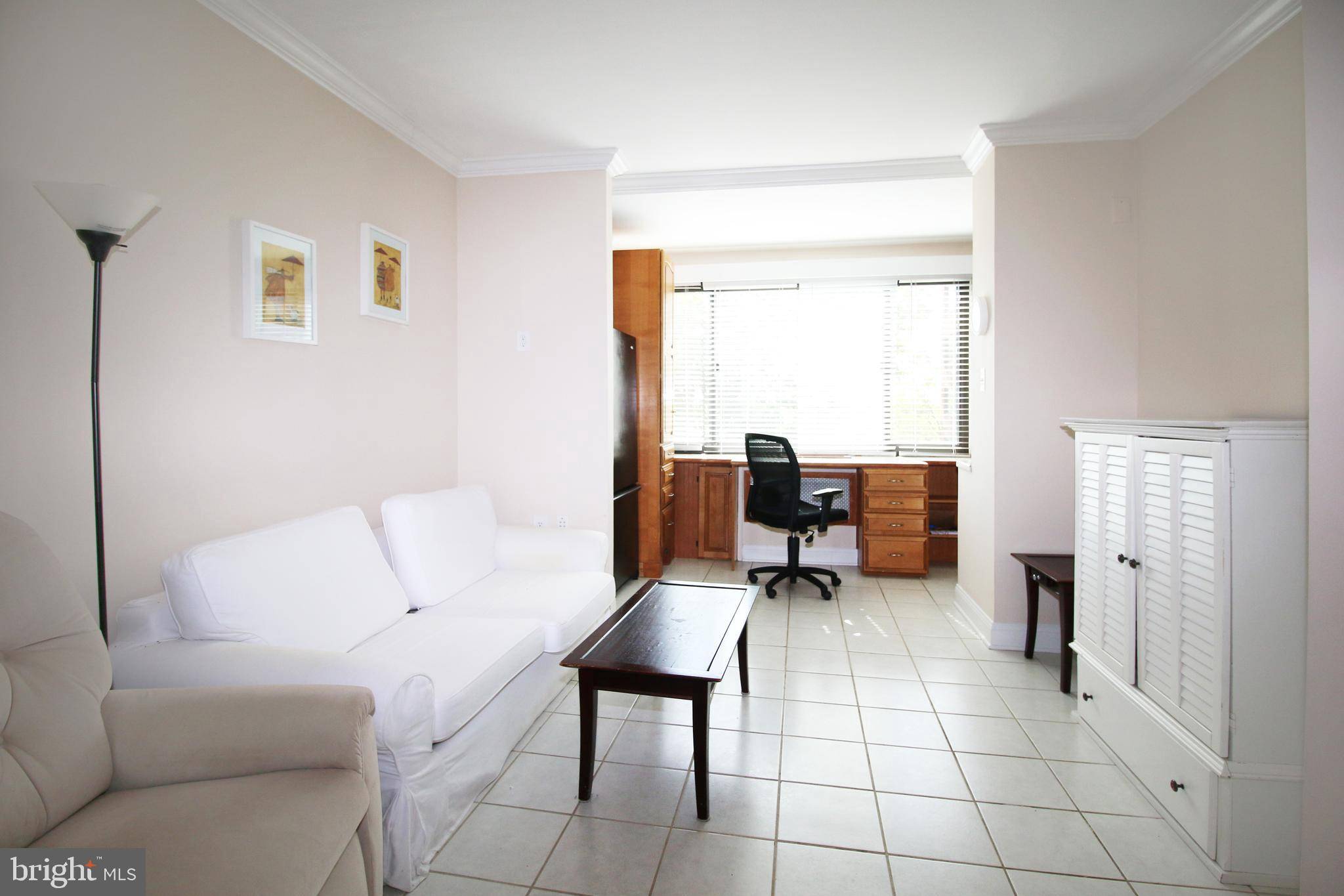 Arlington, VA 22209,1021 ARLINGTON BLVD #222