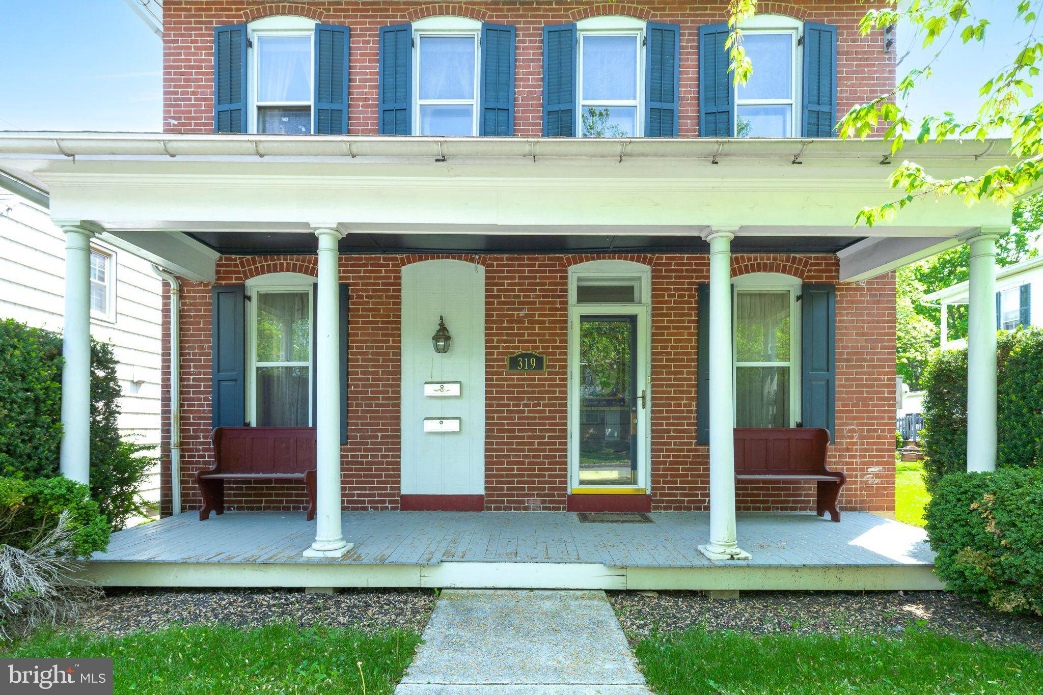 Lititz, PA 17543,319 N BROAD ST
