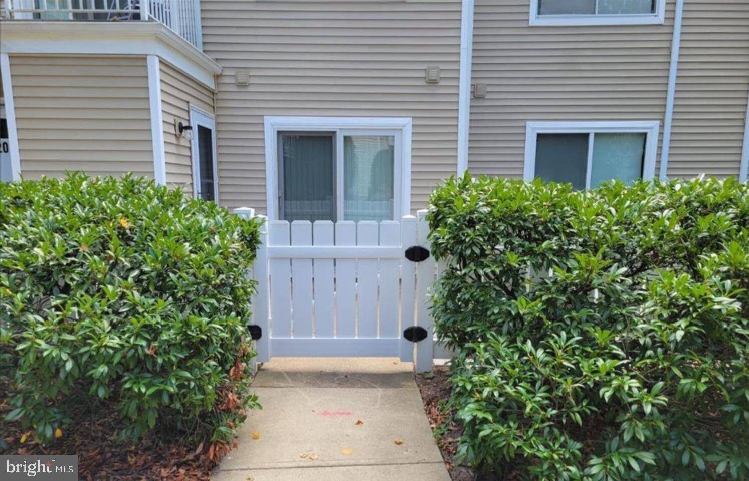 Monmouth Junction, NJ 08852,19 FOXTAIL LN