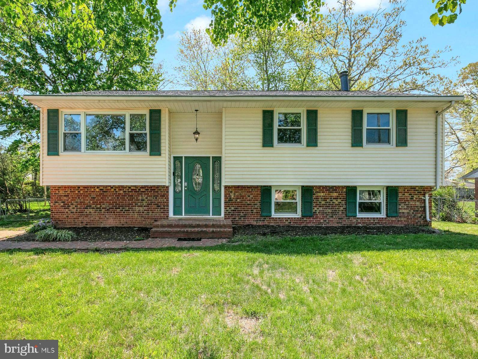 Centreville, VA 20120,14819 CARLBERN DR