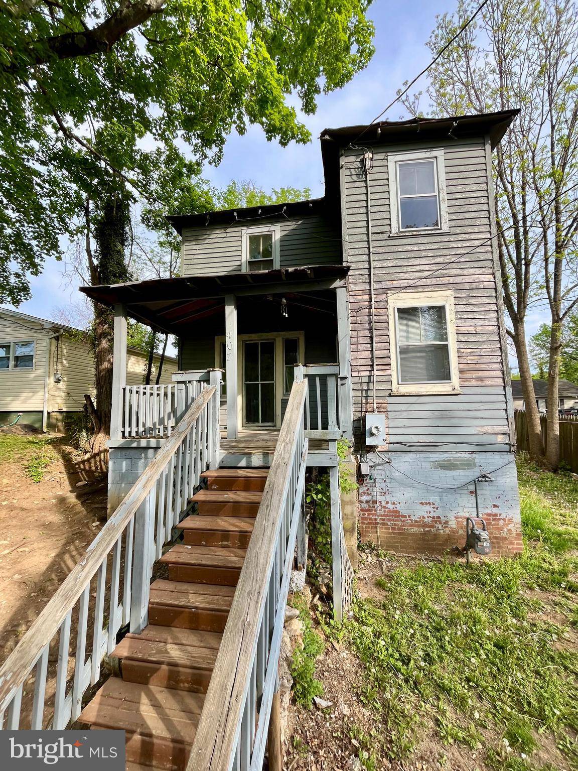 Lexington, VA 24450,407 CARRUTHERS ST