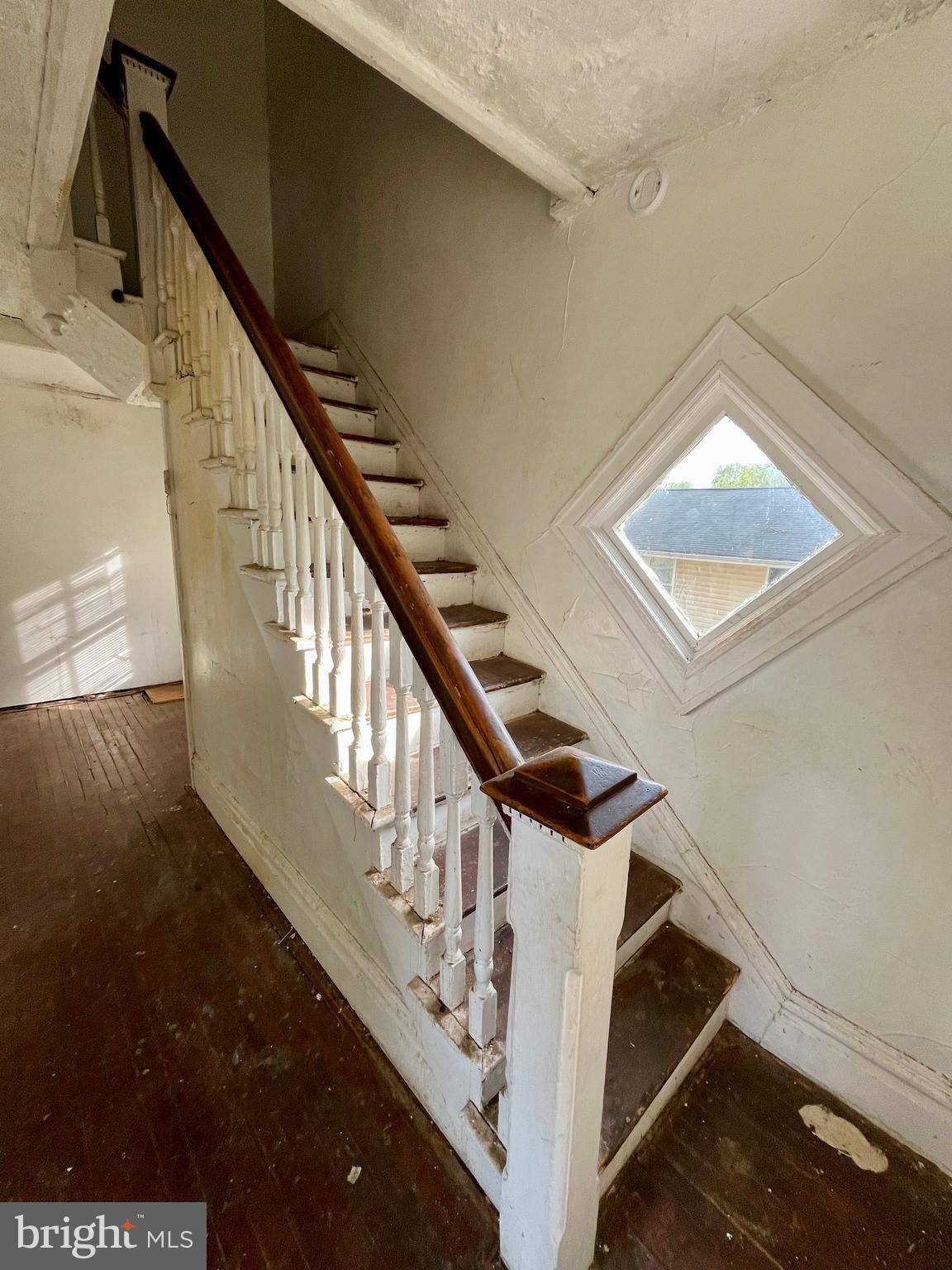 Lexington, VA 24450,407 CARRUTHERS ST