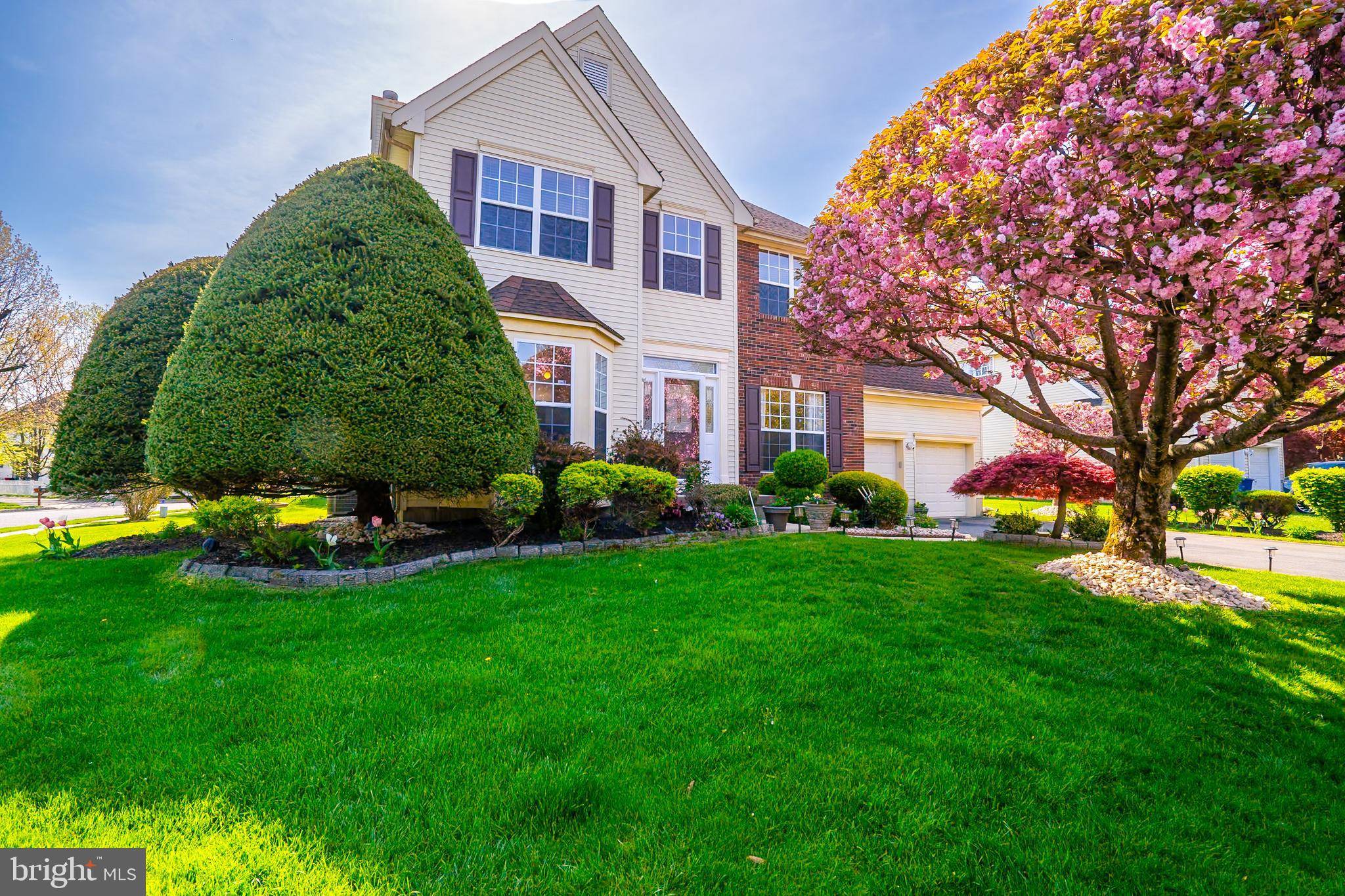 Dayton, NJ 08810,5 LARKSPUR DR
