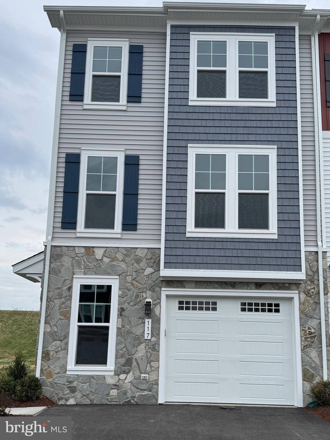 Lake Frederick, VA 22630,117 CHECKERSPOT WAY