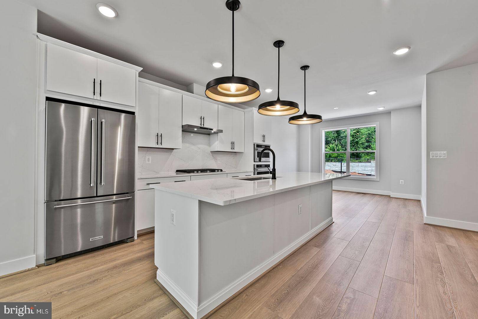 Reston, VA 20190,1613 FELLOWSHIP SQ