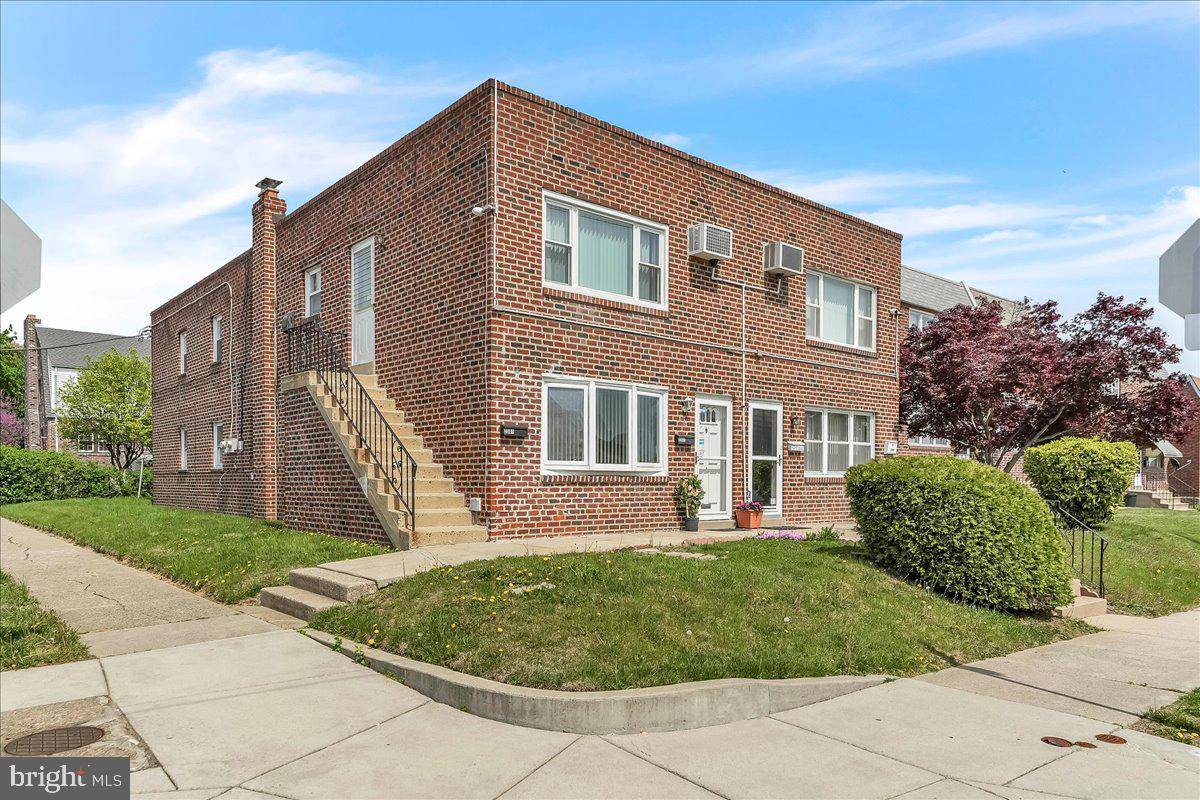 Philadelphia, PA 19152,2301 LONEY ST